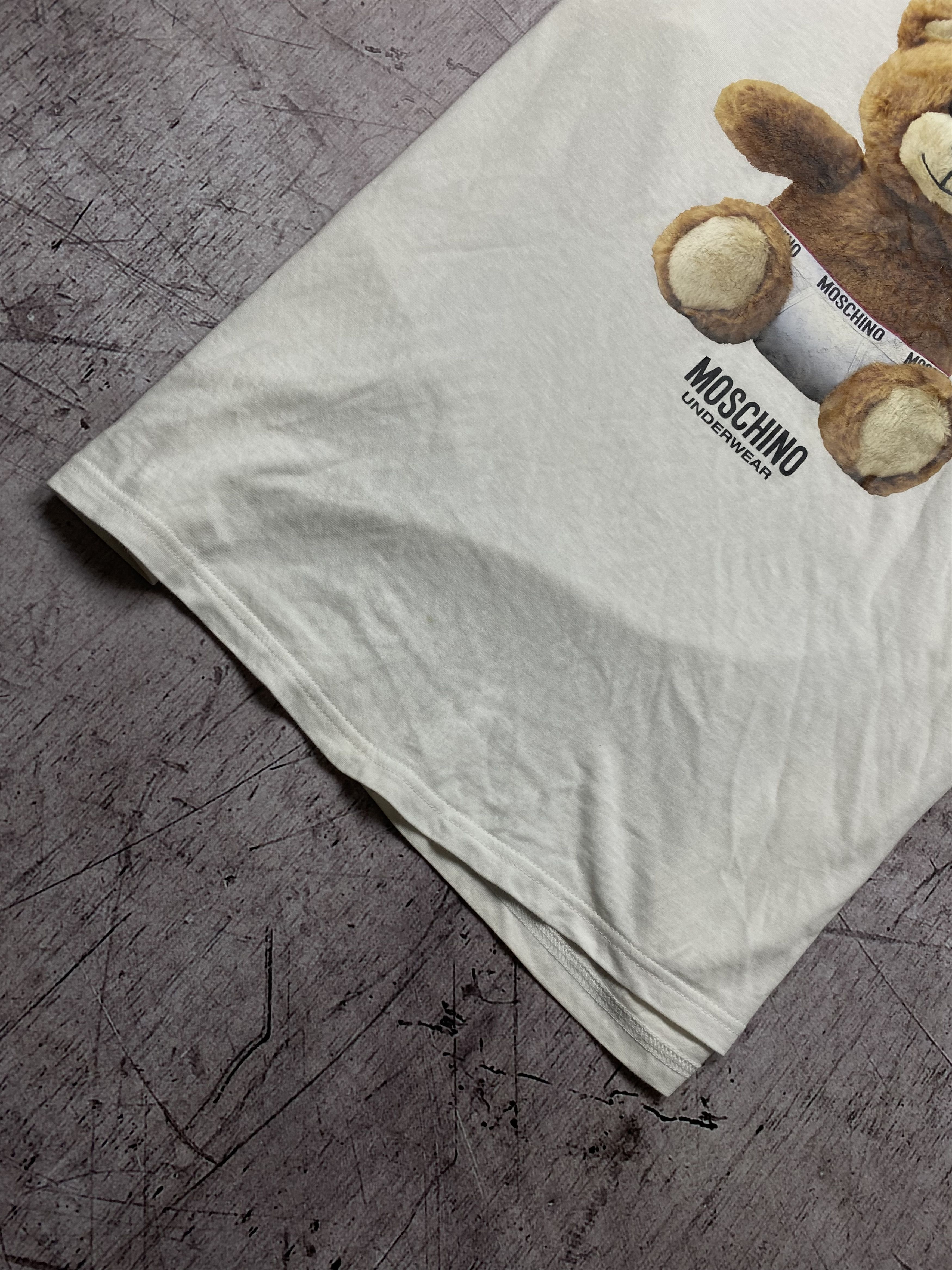 Moschino × Vintage Moschino Underwear Vintage Mens Crew Neck T-Shirt y2k Bear Size US M / EU 48-50 / 2 - 4 Thumbnail