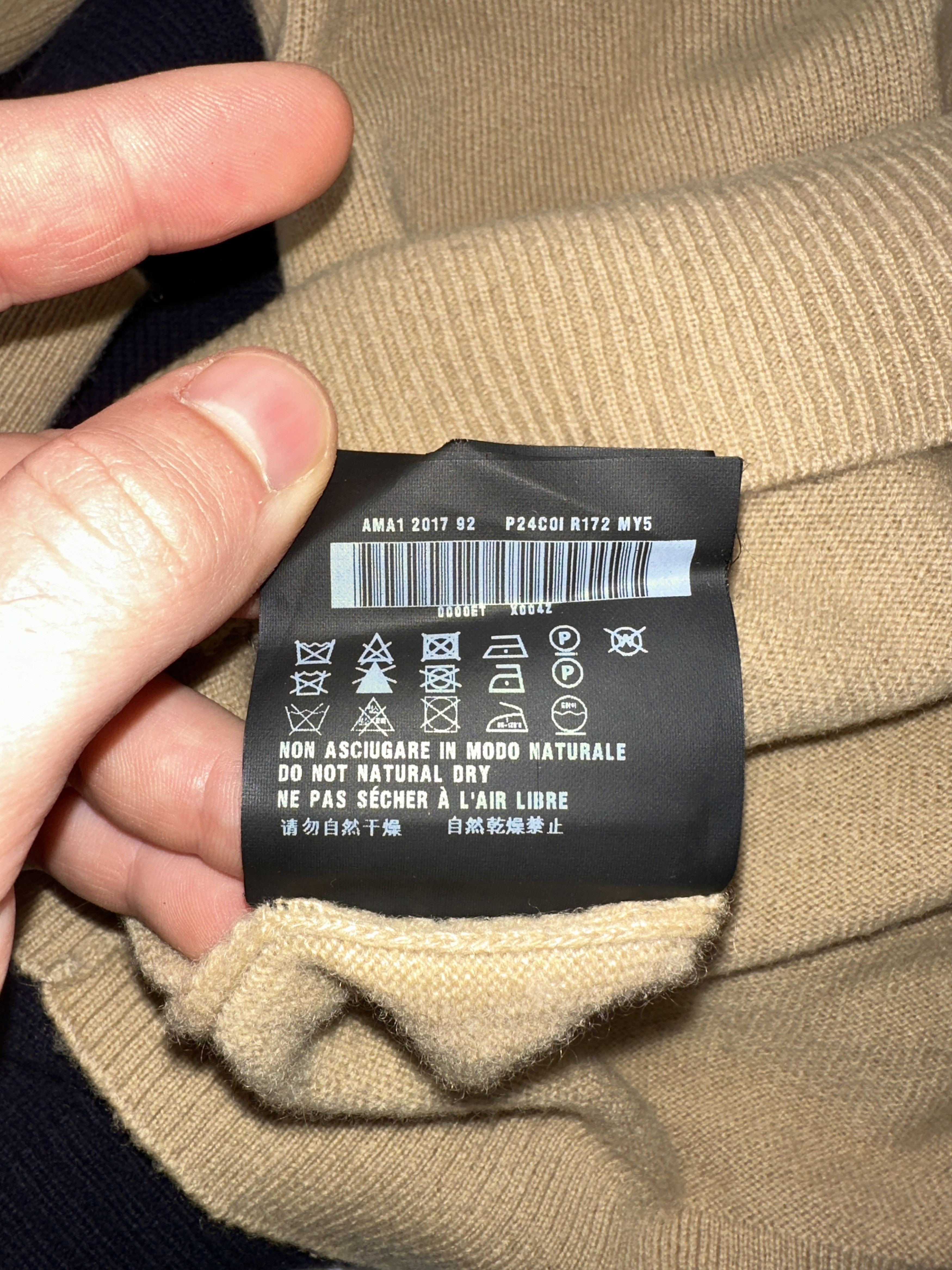 Prada Prada 100% Cashmere Boat Neck Back Button Sweater Size 40 IT Size S / US 4 / IT 40 - 14 Thumbnail