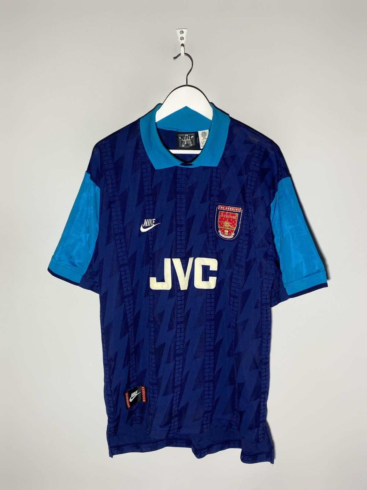 Nike Vintage Arsenal 1994/95 Away Rare Soccer Jersey Size US XL / EU 56 / 4 - 1 Thumbnail