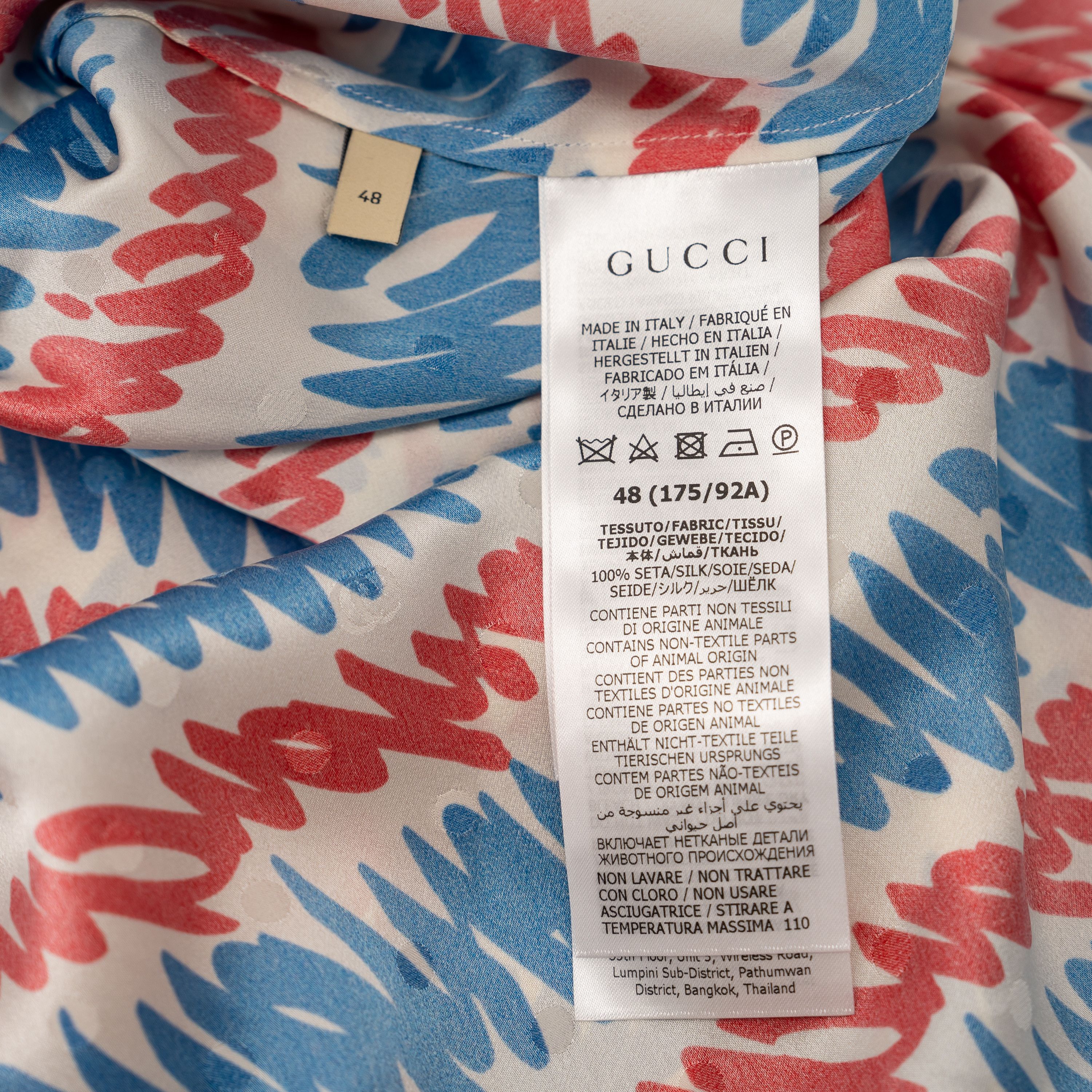 Gucci 48 M Gucci Loves You Print Silk Button Shirt Red Blue White Size US M / EU 48-50 / 2 - 10 Thumbnail