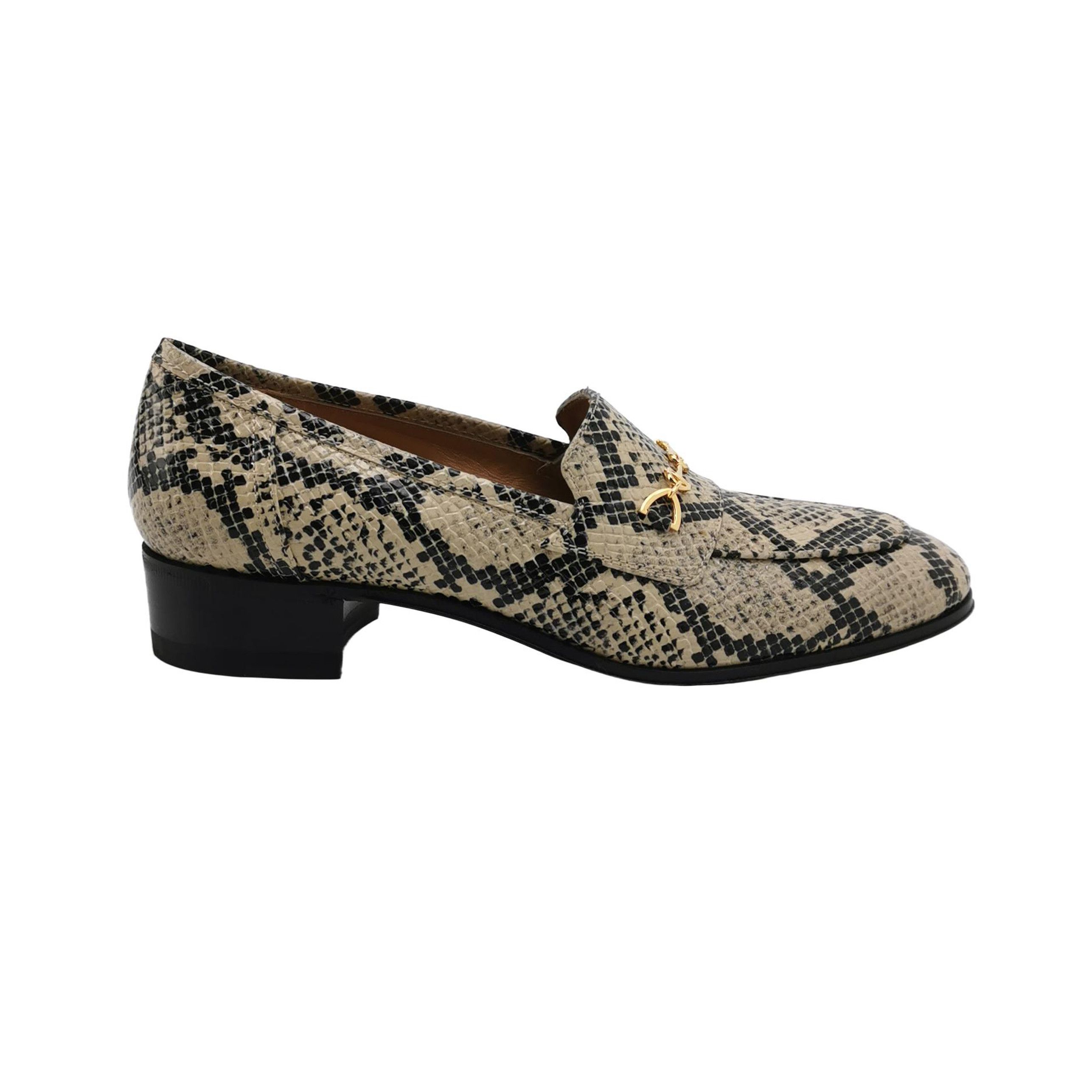 Gucci Gucci Women 5-5 Flats Size US 5.5 / IT 35.5 - 1 Thumbnail