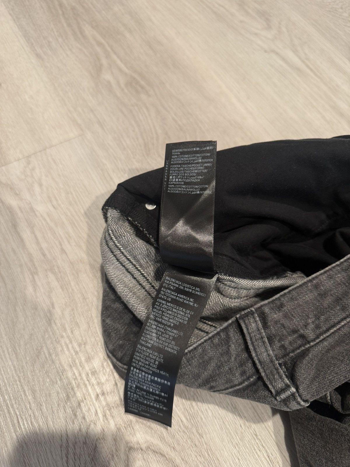 Balenciaga s/s 2023 baggy wide leg denim!! Size US 32 / EU 48 - 10 Thumbnail