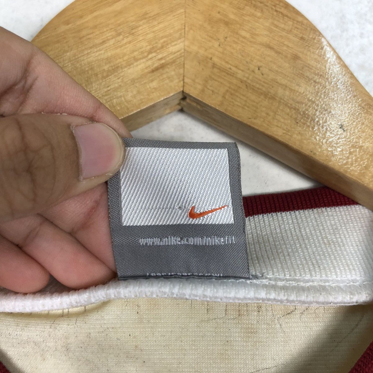 Nike × Vintage Vintage Nike PVC material Rare Shirt Medium Size US M / EU 48-50 / 2 - 13 Thumbnail