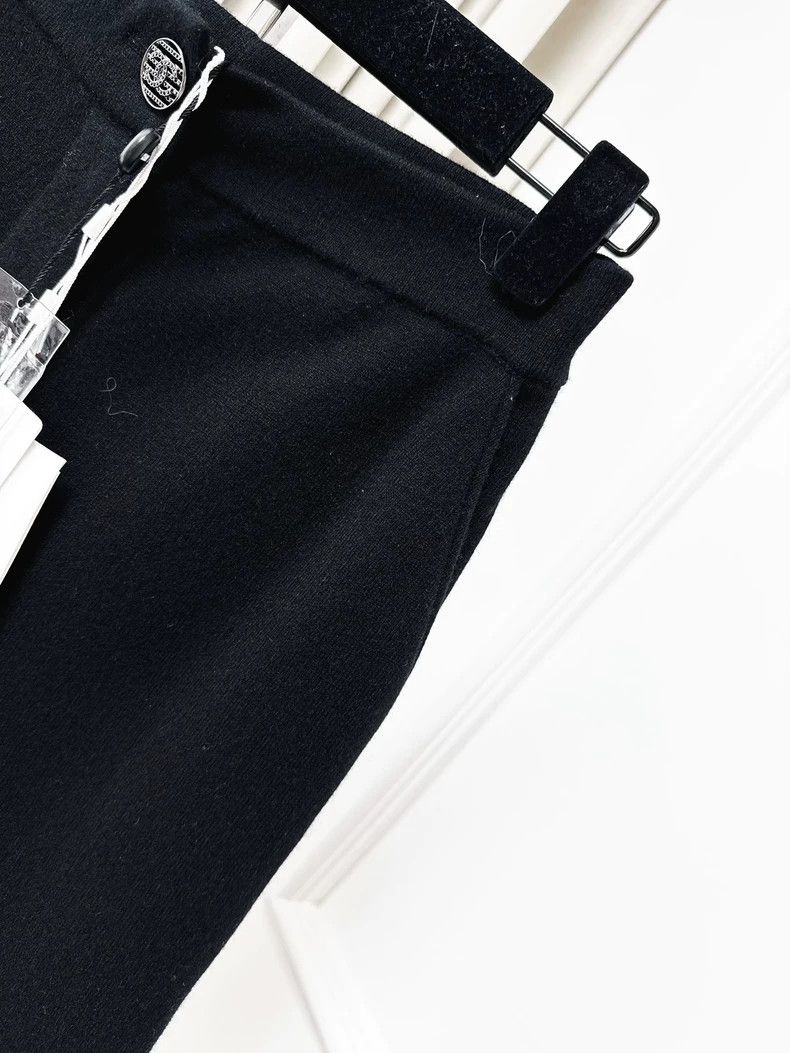 Chanel Chanel 20c black knitted shorts Size 25" / US 0 / IT 36 - 9 Thumbnail