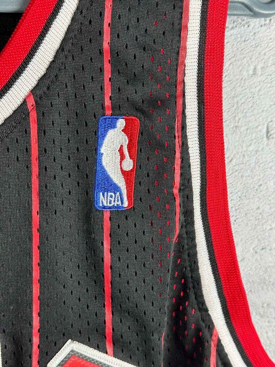 Mitchell & Ness × NBA Authentic Micheal Jordan Jersey Bulls 95-96 Mitchell&ness Size US M / EU 48-50 / 2 - 8 Thumbnail