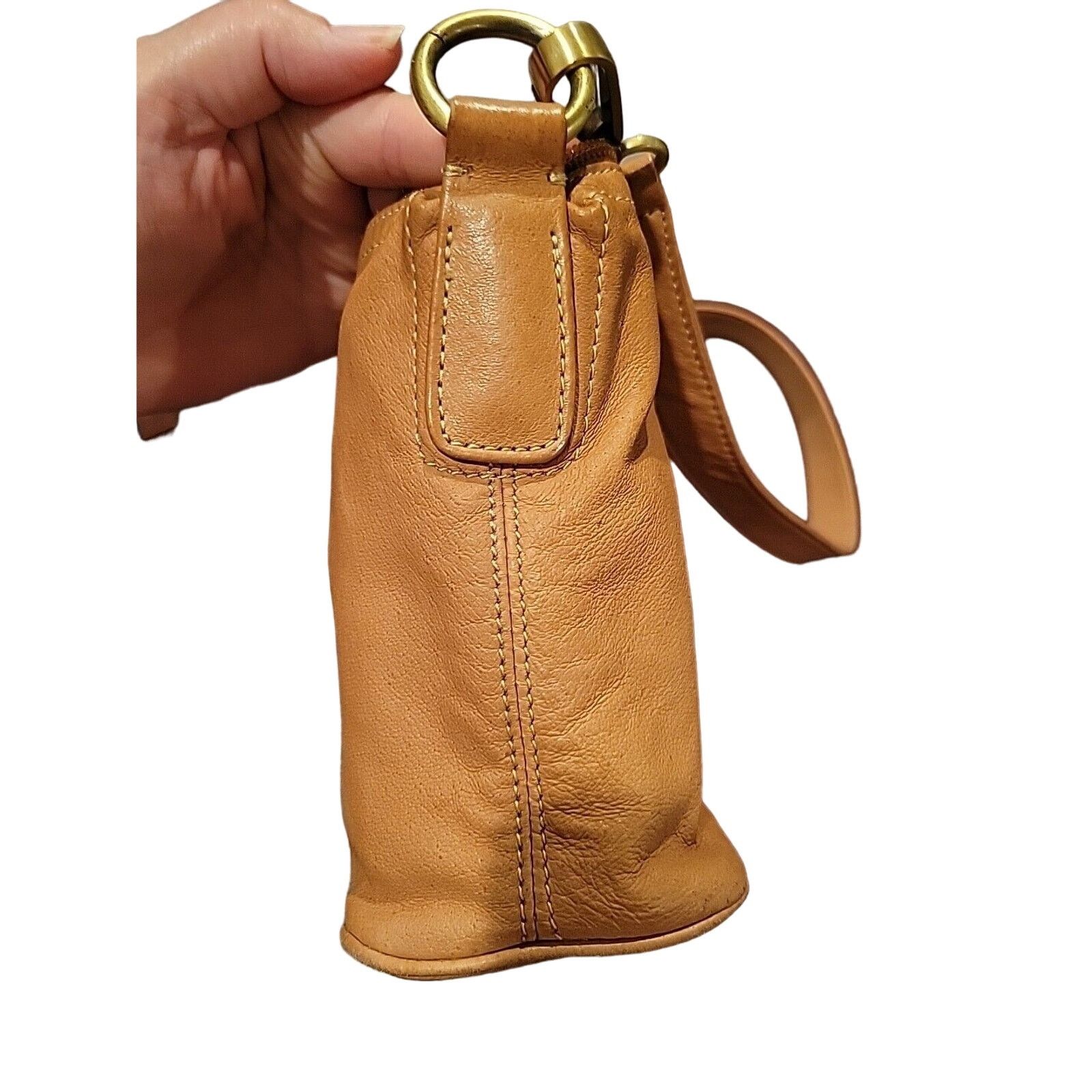 St. Johns Bay St. Johns Bay Genuine Tan Leather Purse Bag Great Condition Size ONE SIZE - 8 Thumbnail