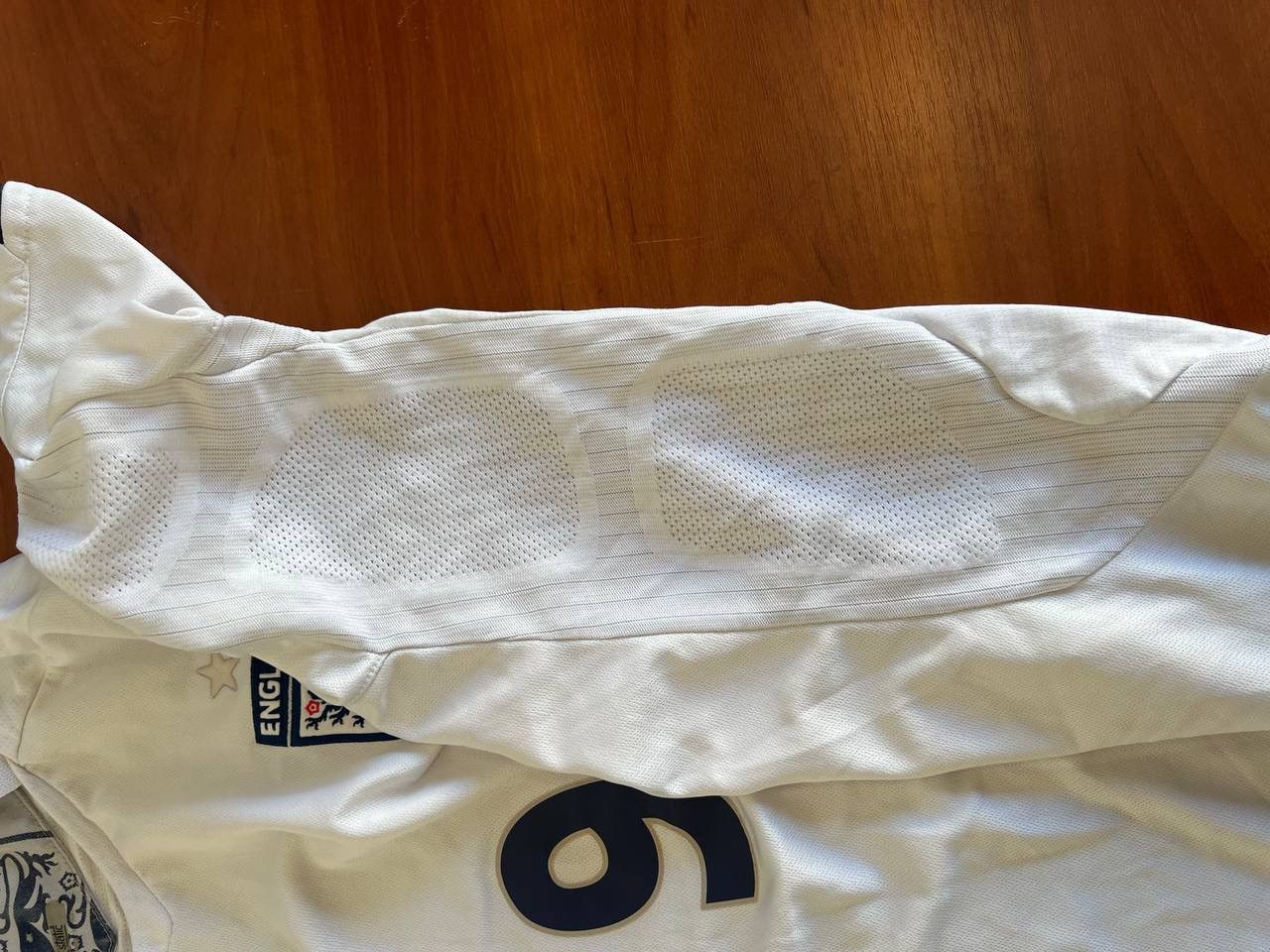 Umbro 2005/07 ENGLAND TEAM #10 ROONEY HOME SOCCER FOOTBALL JERSEY Size US XL / EU 56 / 4 - 14 Thumbnail