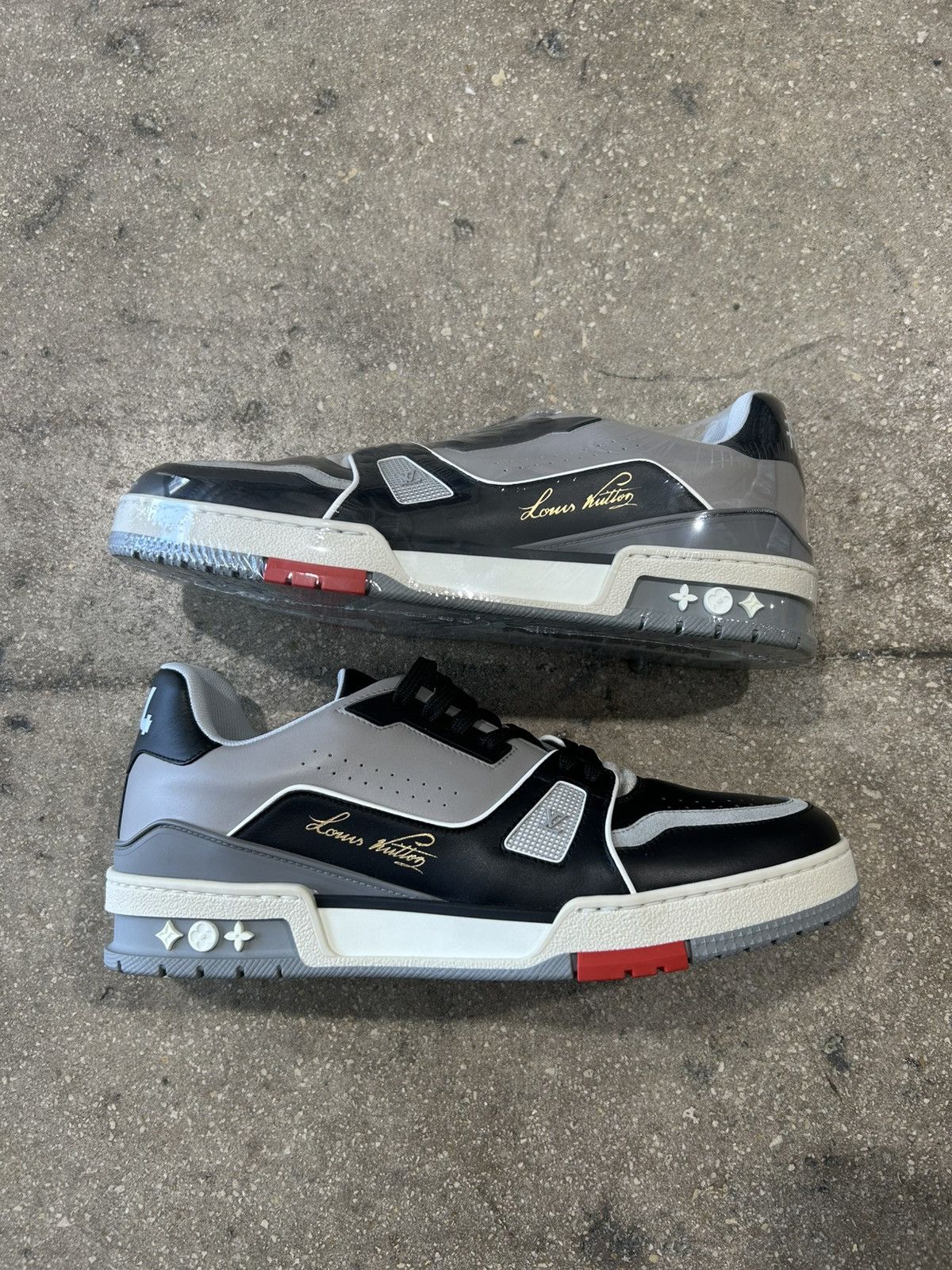 Louis Vuitton OG Louis Vuitton Sneaker Virgil Size US 9 / EU 42 - 1 Thumbnail