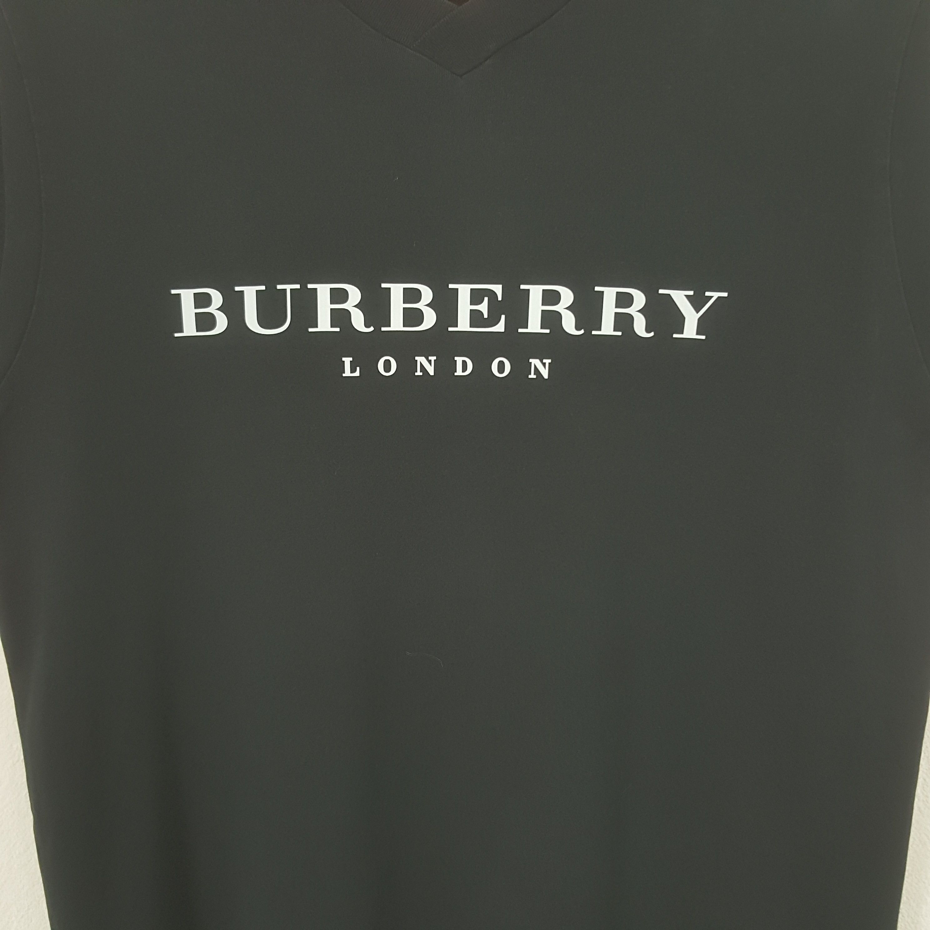 Burberry Vintage Burberry London Designer Brand Tshirt RR30 Size US M / EU 48-50 / 2 - 2 Thumbnail