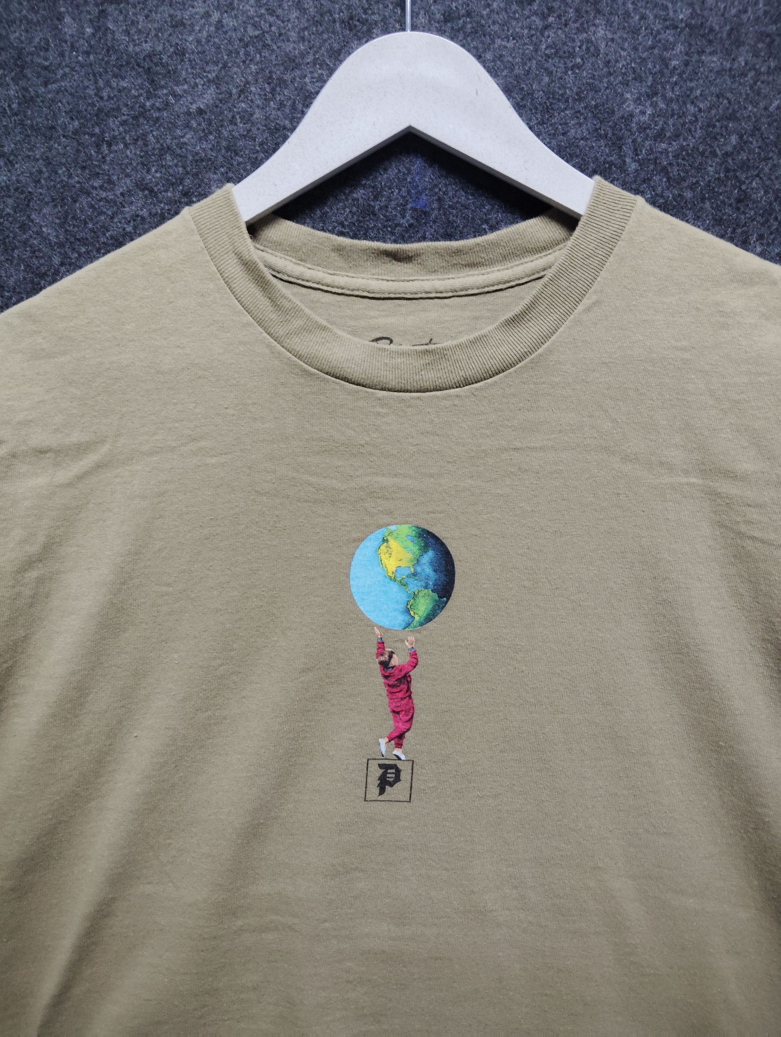 Primitive Primitive Worldwide Center Logo Size US L / EU 52-54 / 3 - 4 Thumbnail