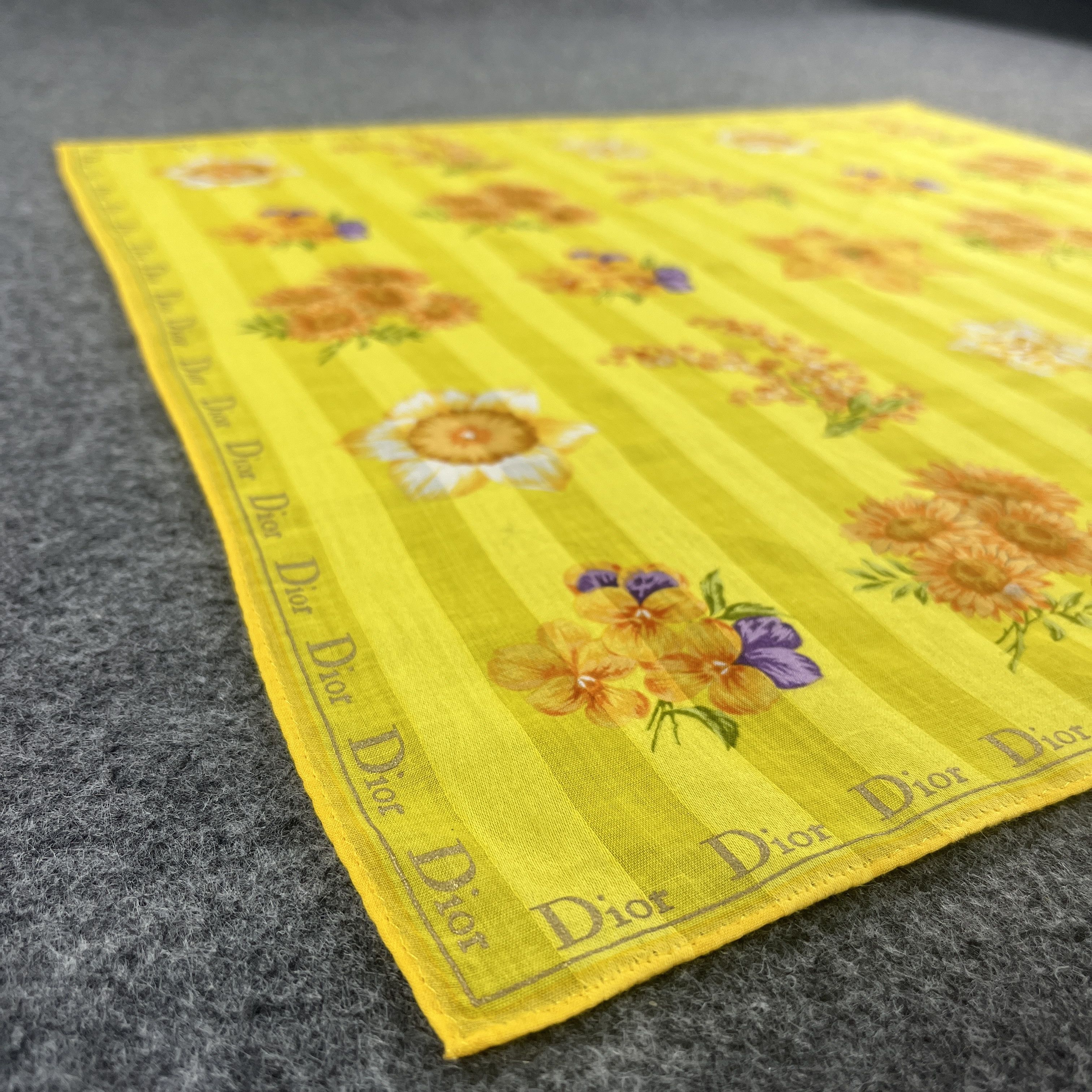 Vintage Christian Dior Handkerchief / Bandana / Neckerchief B064 Size ONE SIZE - 8 Thumbnail