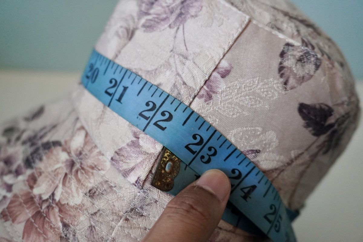 Vintage Vintage bucket hat floral motif reversible summer head gear Size ONE SIZE - 7 Thumbnail