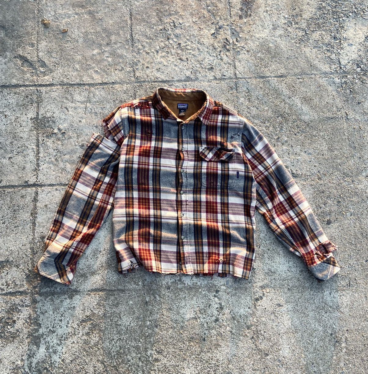 Vintage Distressed flannel shirt shadow plaid boxy fit Size US L / EU 52-54 / 3 - 1 Thumbnail