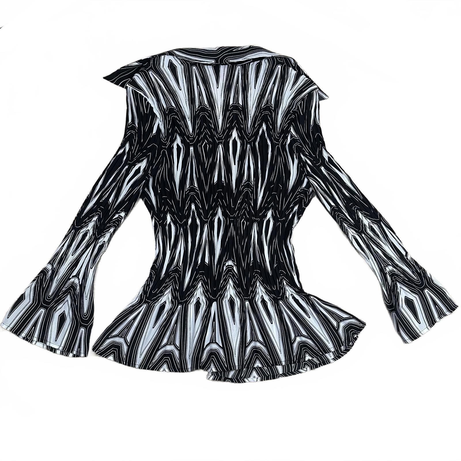 Other Sunny Leigh Blouse Black White Abstract Bell Sleeve Y2K Size L / US 10 / IT 46 - 2 Thumbnail