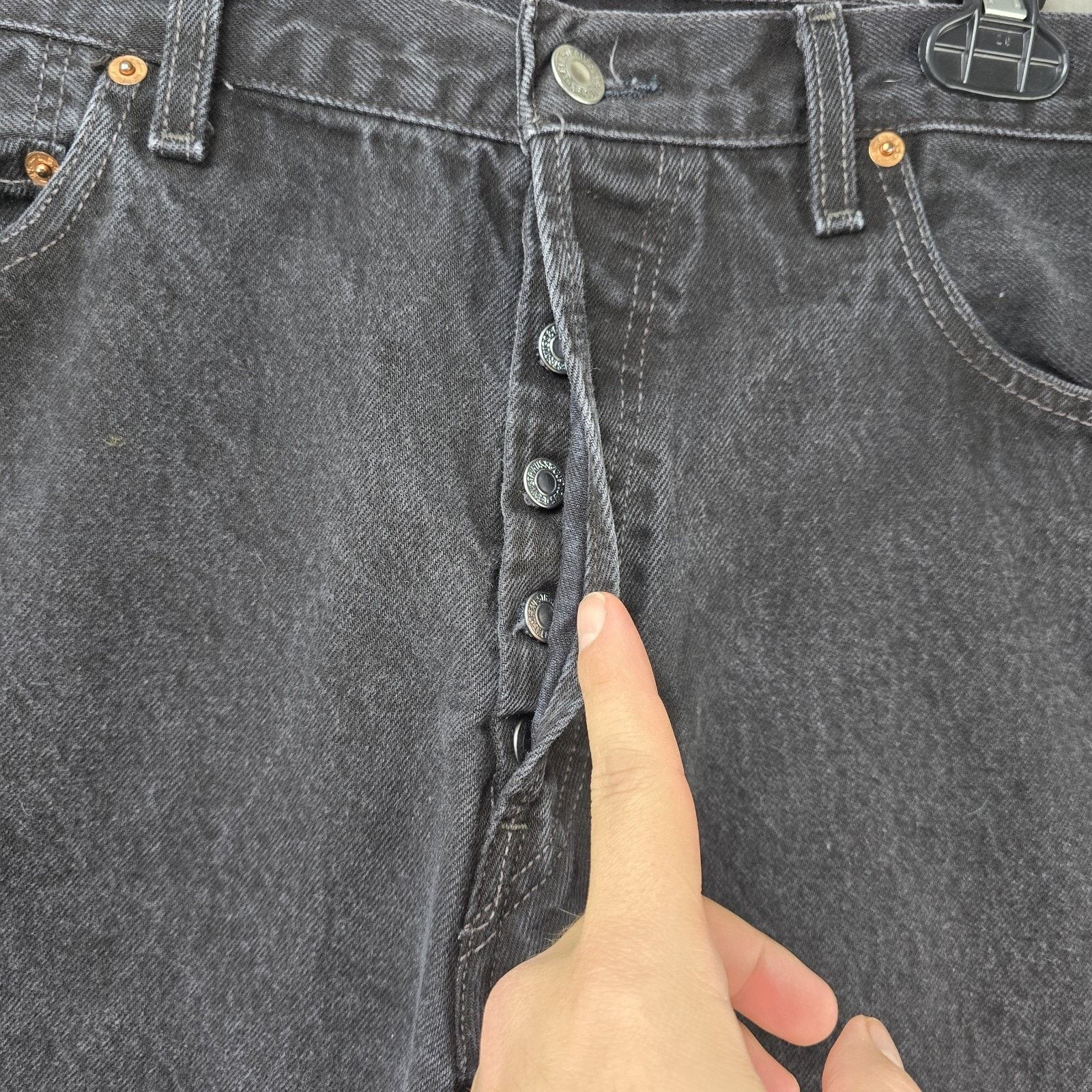 Levi's Vintage Levis 501 Jeans Mens 38x34 (Fits 36x32) Black Y2K Size US 36 / EU 52 - 3 Thumbnail