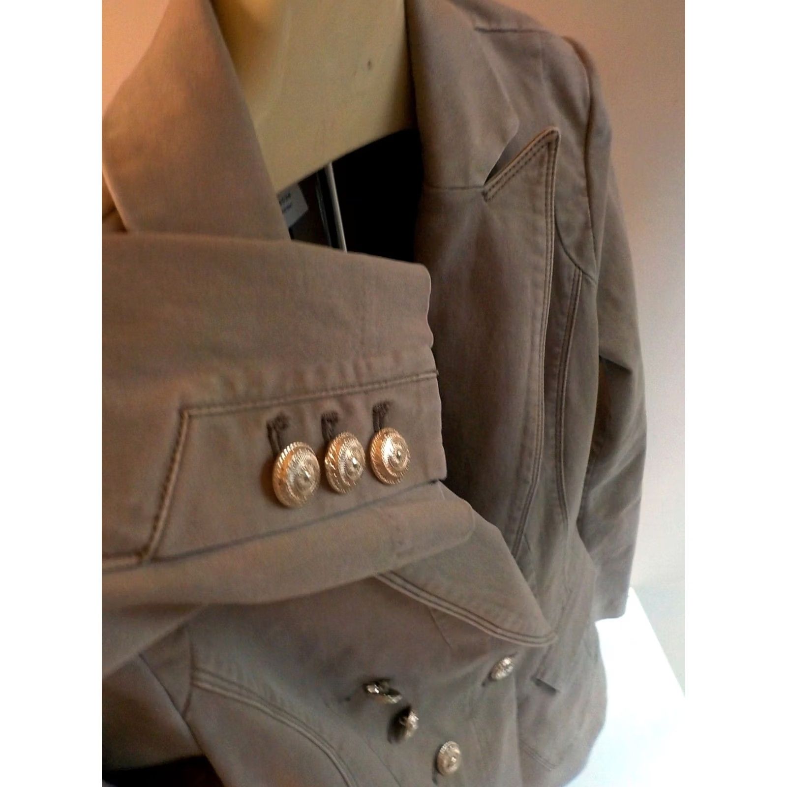 White House Black Market WHITE HOUSE BLACK MARKET Double Breasted Blazer Khaki with Gold Buttons - SZ 2 - Women Size XS / US 0-2 / IT 36-38 - 3 Thumbnail
