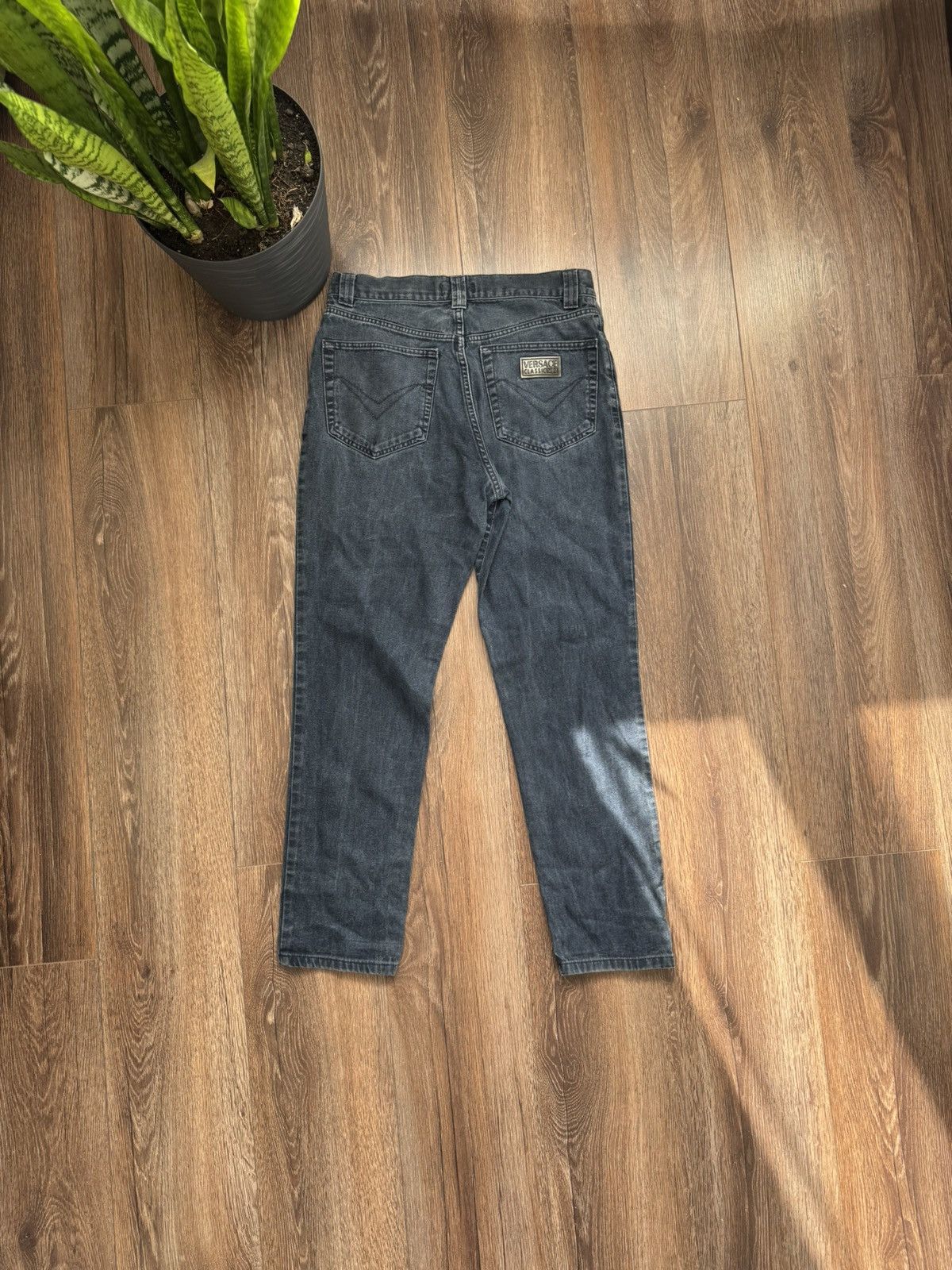 Versace Versace Classic V2 men's W32 slim fit basic navy blue denim pants Jeans Size US 32 / EU 48 - 1 Thumbnail