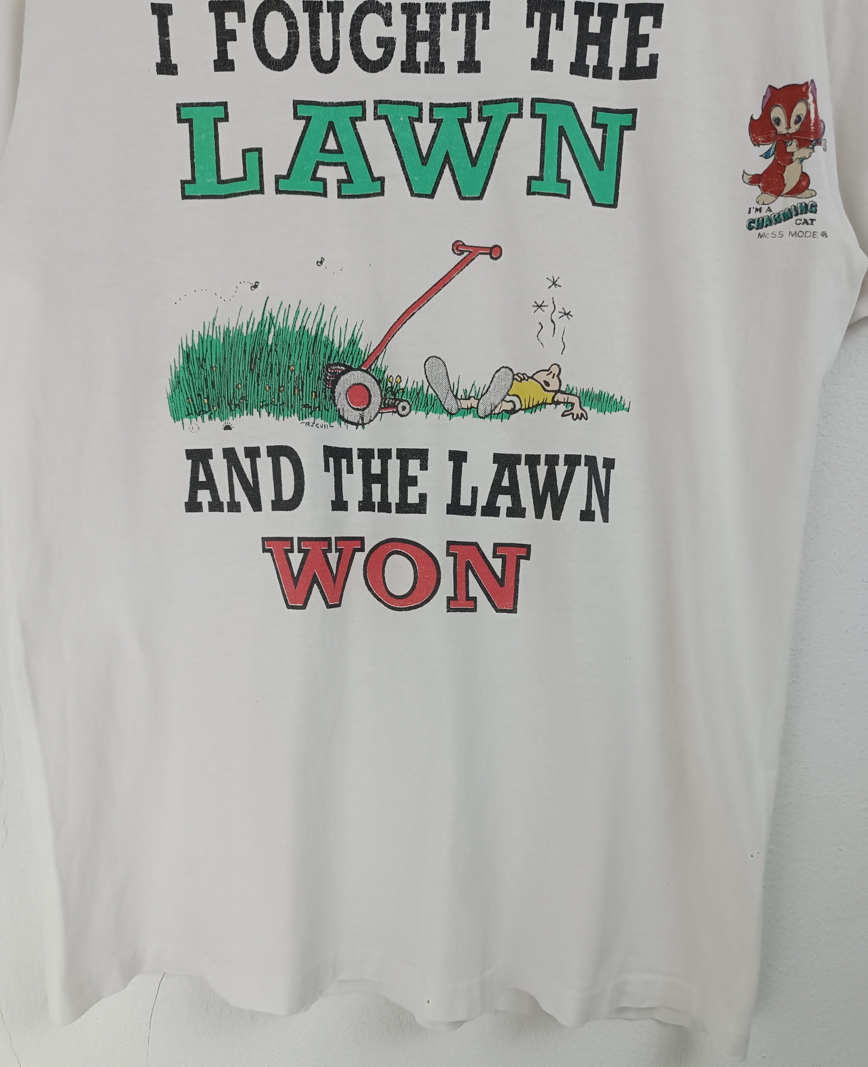 Vintage VINTAGE 90'S I FOUGHT THE LAWN HUMOR FUNNY CLASH PUNK TEE Size US M / EU 48-50 / 2 - 8 Thumbnail