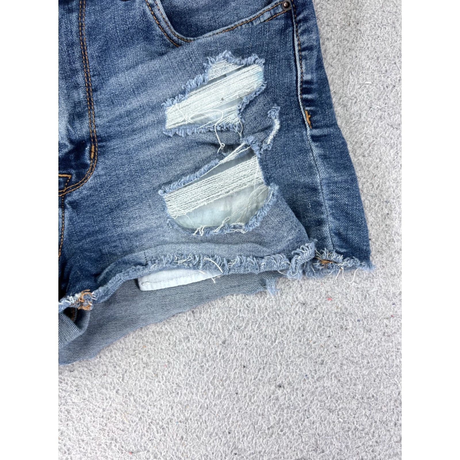 Vintage Miami Womens Shorts 5 Blue Denim Jean Distressed Cutoff High Rise 25x2 Size 27" / US 4 / IT 40 - 2 Thumbnail
