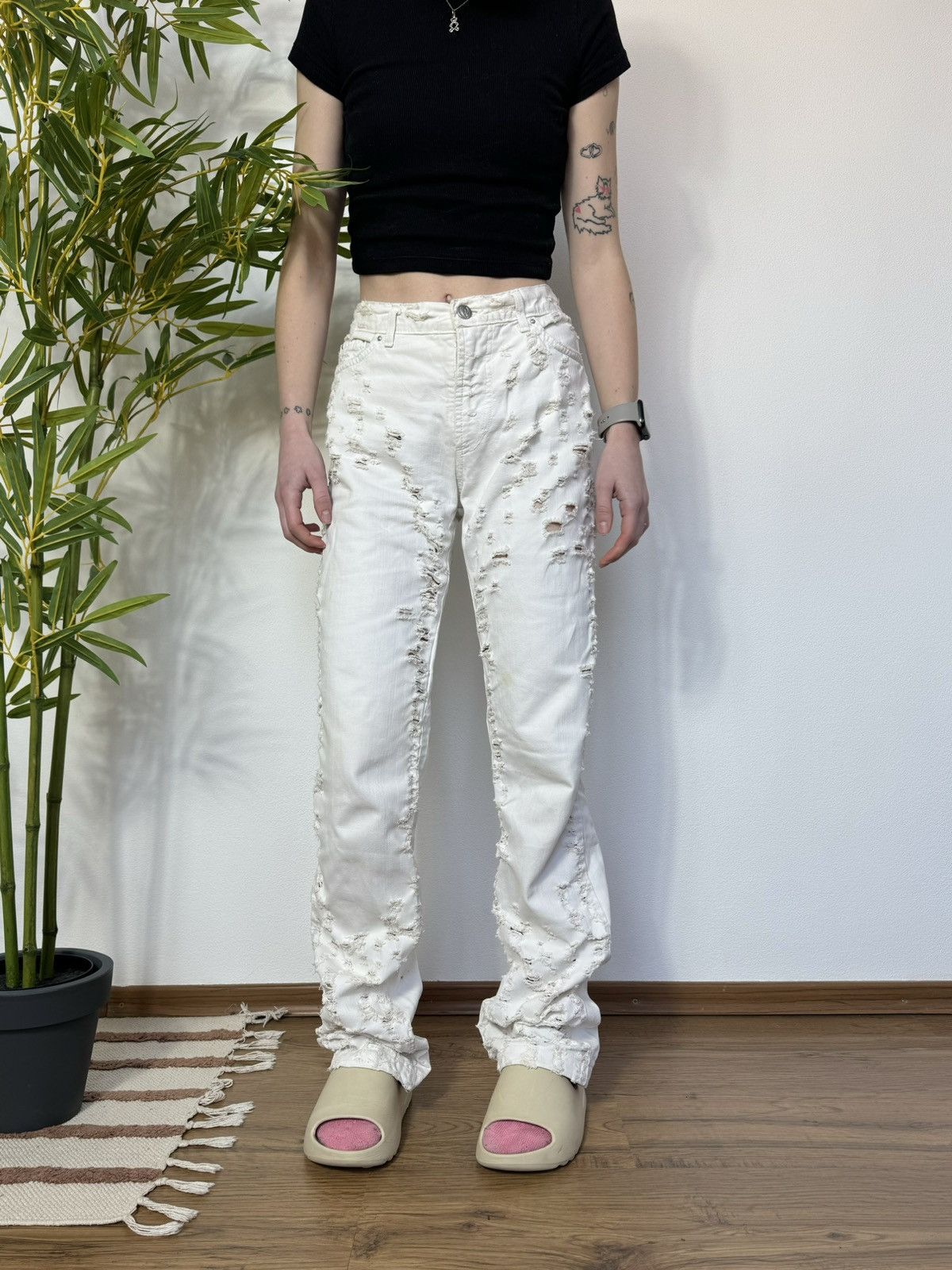 Just Cavalli ROBERTO CAVALLI FLARE DISTRESSED OPIUM STYLE PANTS Size 30" / US 8 / IT 44 - 10 Thumbnail