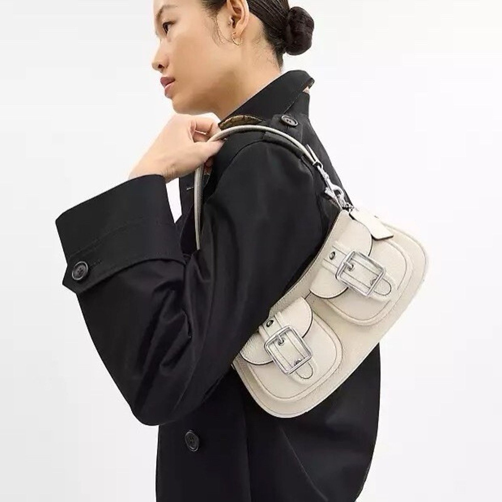 Coach NWT Coach Leather Ashton Baguette Shoulder Bag CM079 Chalk Size ONE SIZE - 7 Thumbnail