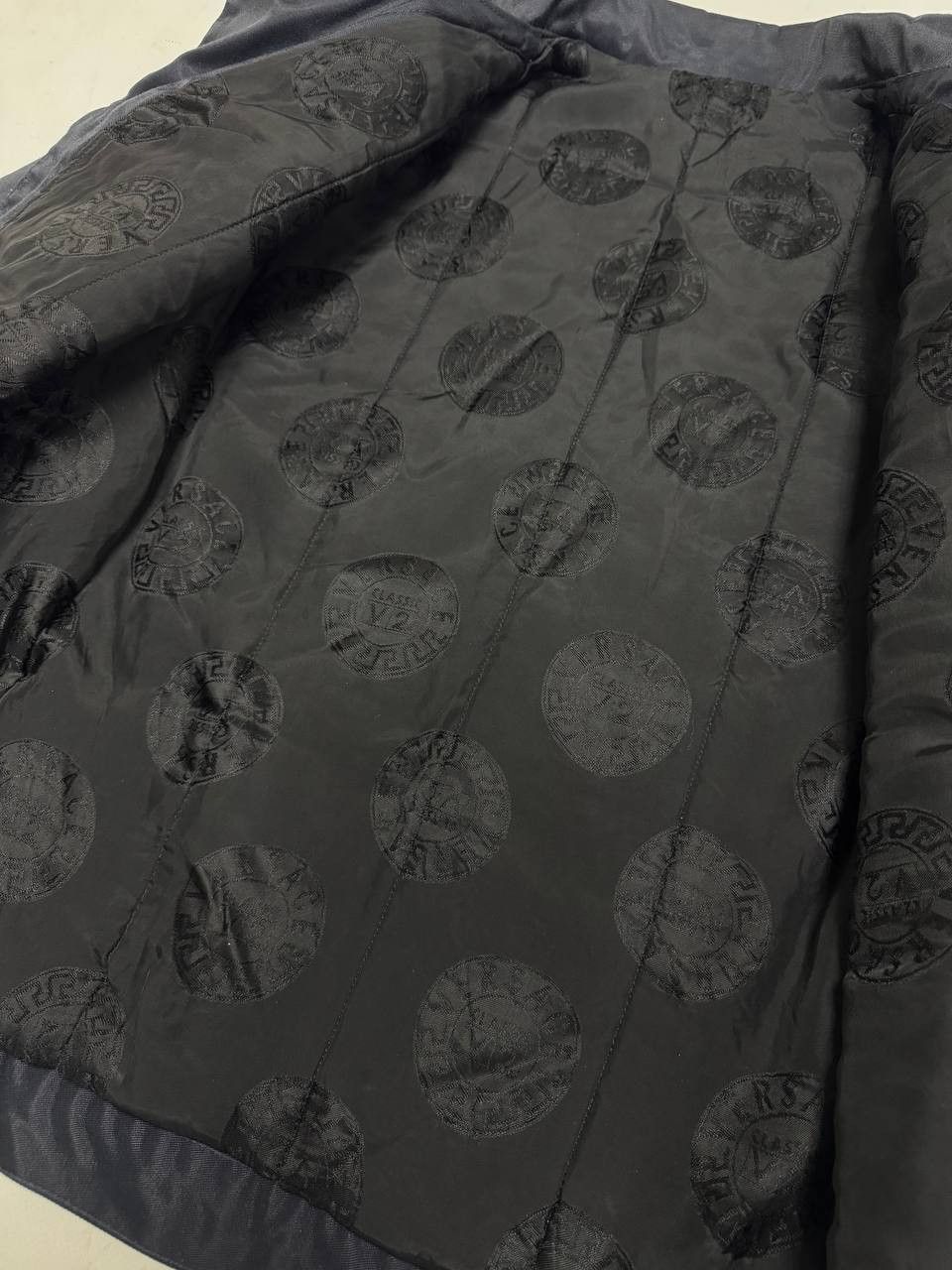 Versace Versace Classic V2 Vintage bomber Jacket Size US L / EU 52-54 / 3 - 8 Thumbnail