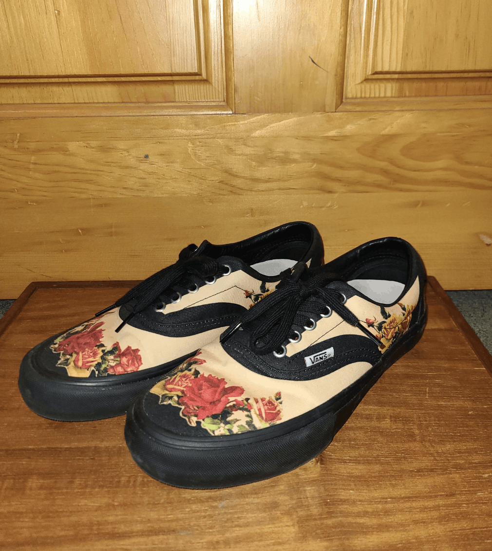 Vans era supreme deals jean paul gaultier peach