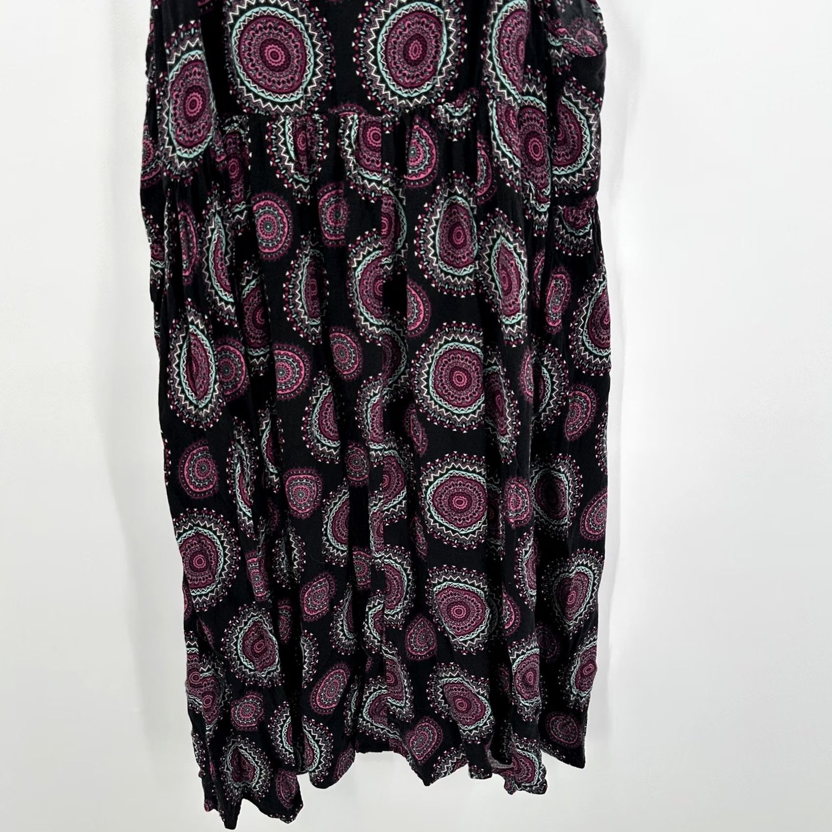 Torrid VINTAGE? No. Torrid Dress Womens 4 Black Pink Boho Mandala Print Sleeveless High Low Rayon Dress? 4? Size S / US 4 / IT 40 - 7 Thumbnail