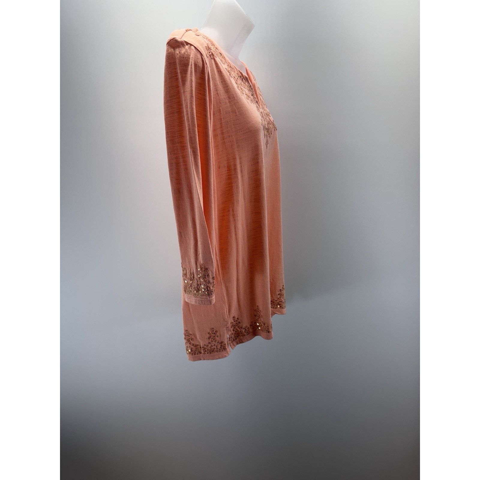 Chicos Chico’s Sequin Embellished Tunic Top Women’s Size 1/Medium Size M / US 6-8 / IT 42-44 - 4 Thumbnail