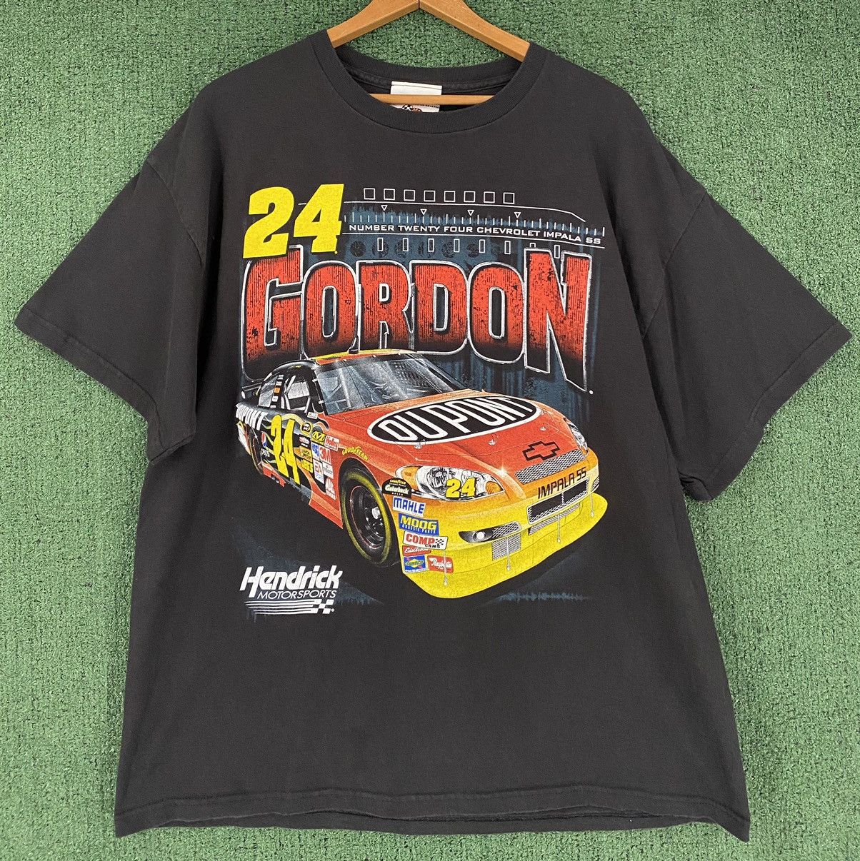 Winners Circle 2009 NASCAR Jeff Gordon Impala Double Sided Racing T-shirt Size US XL / EU 56 / 4 - 1 Thumbnail