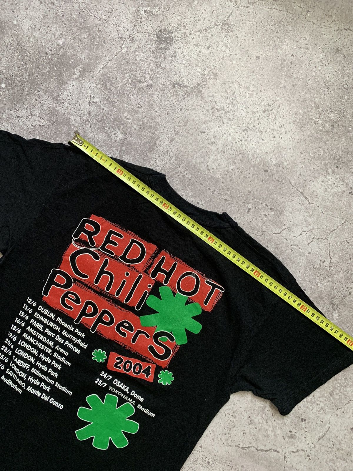 Band Tees Red Hot Chili Peppers 2004 Size US M / EU 48-50 / 2 - 5 Thumbnail