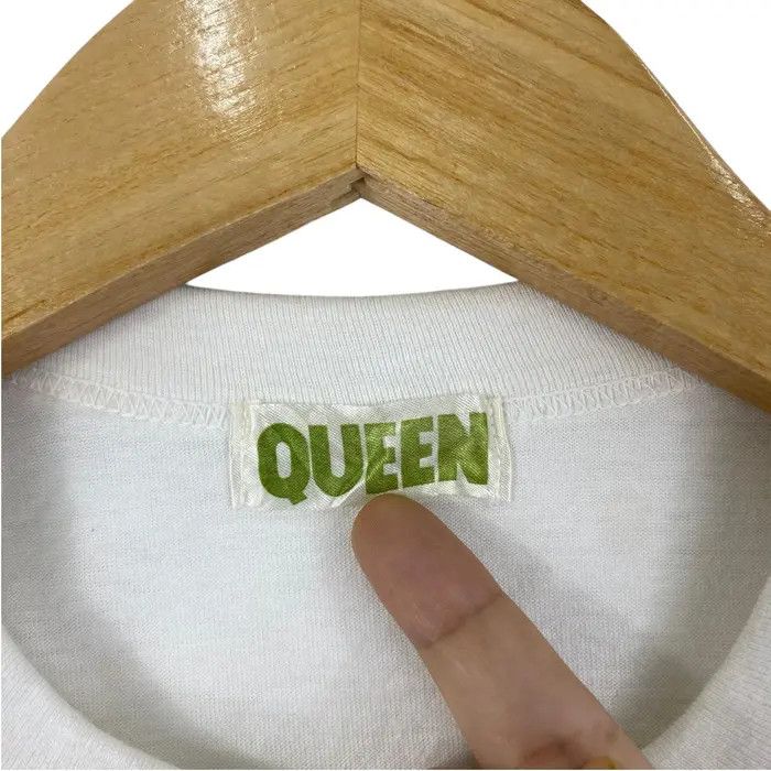 Vintage Vintage 1992 QUEEN HOT SPACE Album Anniversarry Tee Shirt Size US S / EU 44-46 / 1 - 7 Thumbnail