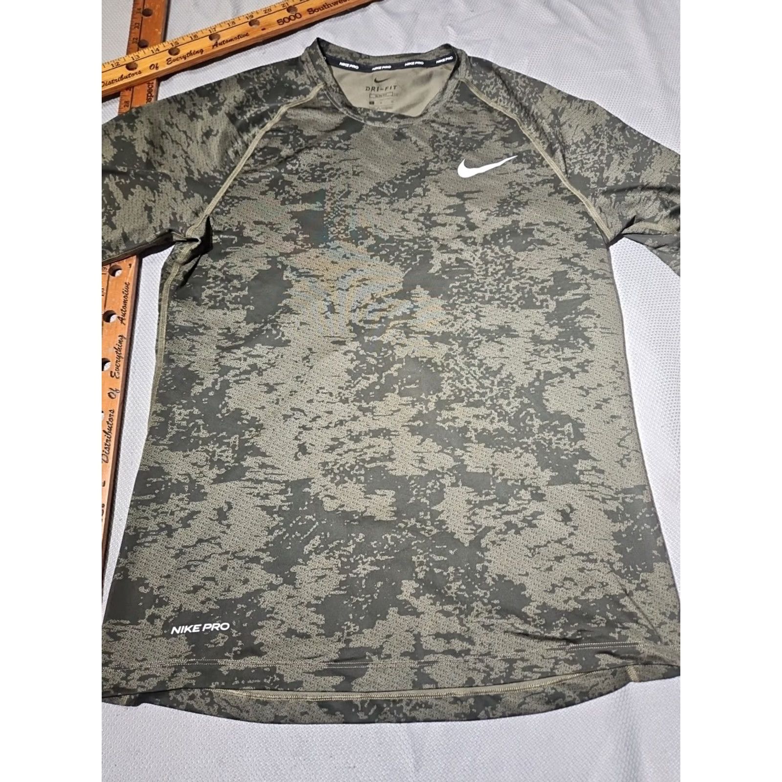 Nike Nike Pro Shirt Mens L Green Digital Camouflage Dri Fit Performance Tee Size US L / EU 52-54 / 3 - 2 Thumbnail