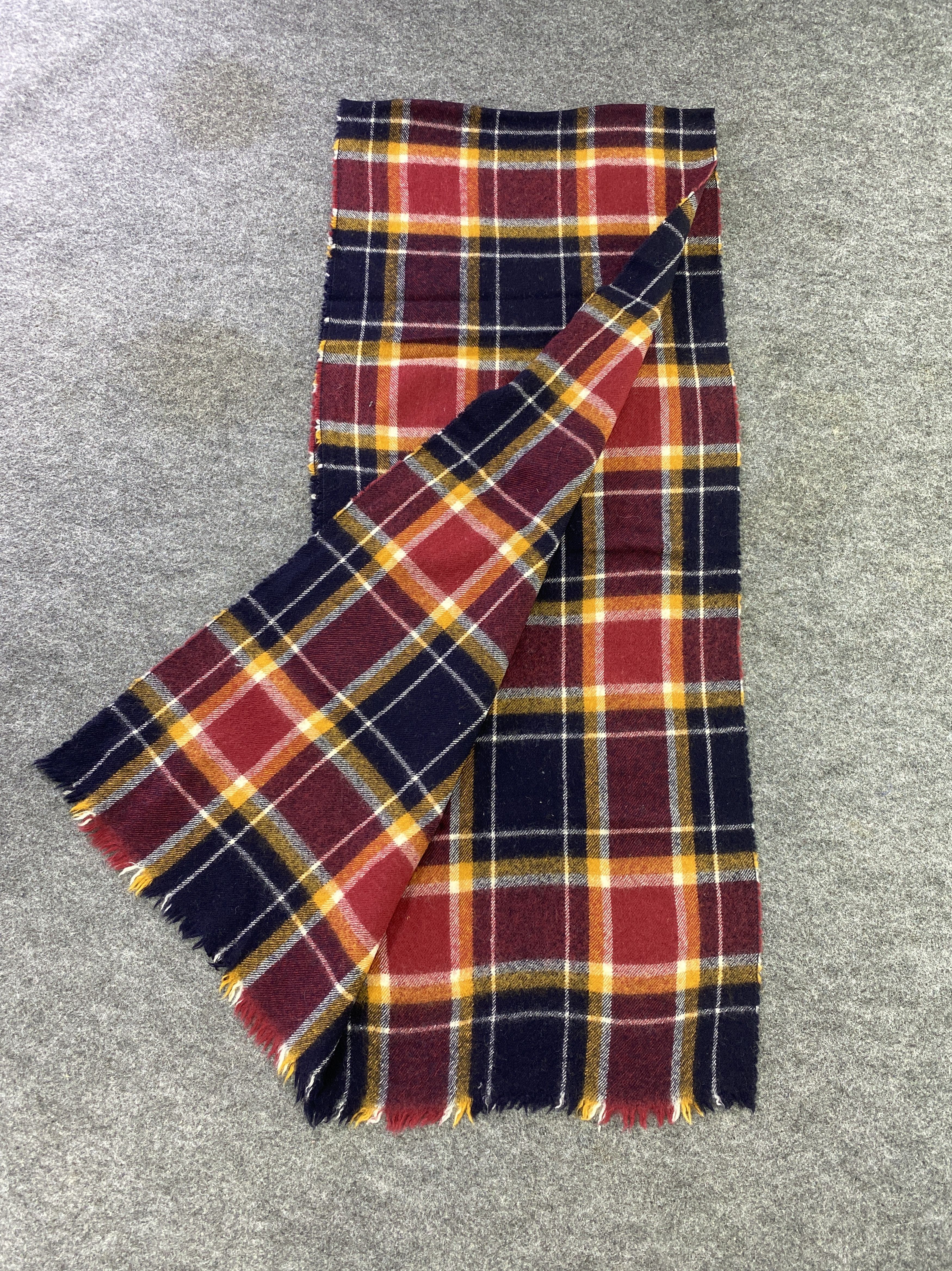 Johnstons Of Elgin JOHNSTONS OF ELGIN Scarf / Muffler / Neckwear -T591 Size ONE SIZE - 3 Thumbnail