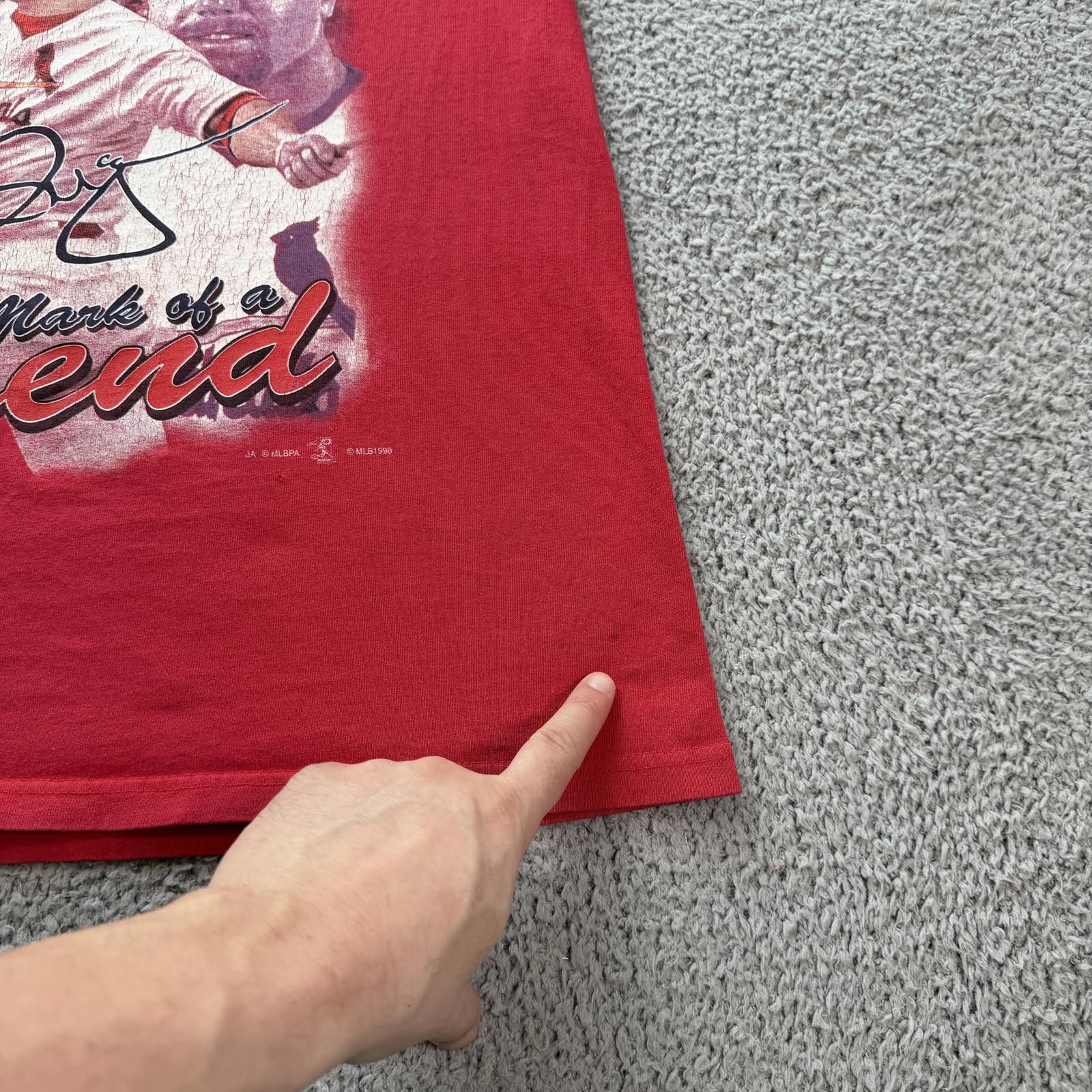 Anvil Vintage 1998 Mark McGwire St Louis Cardinals MLB T Shirt L Size US L / EU 52-54 / 3 - 7 Thumbnail