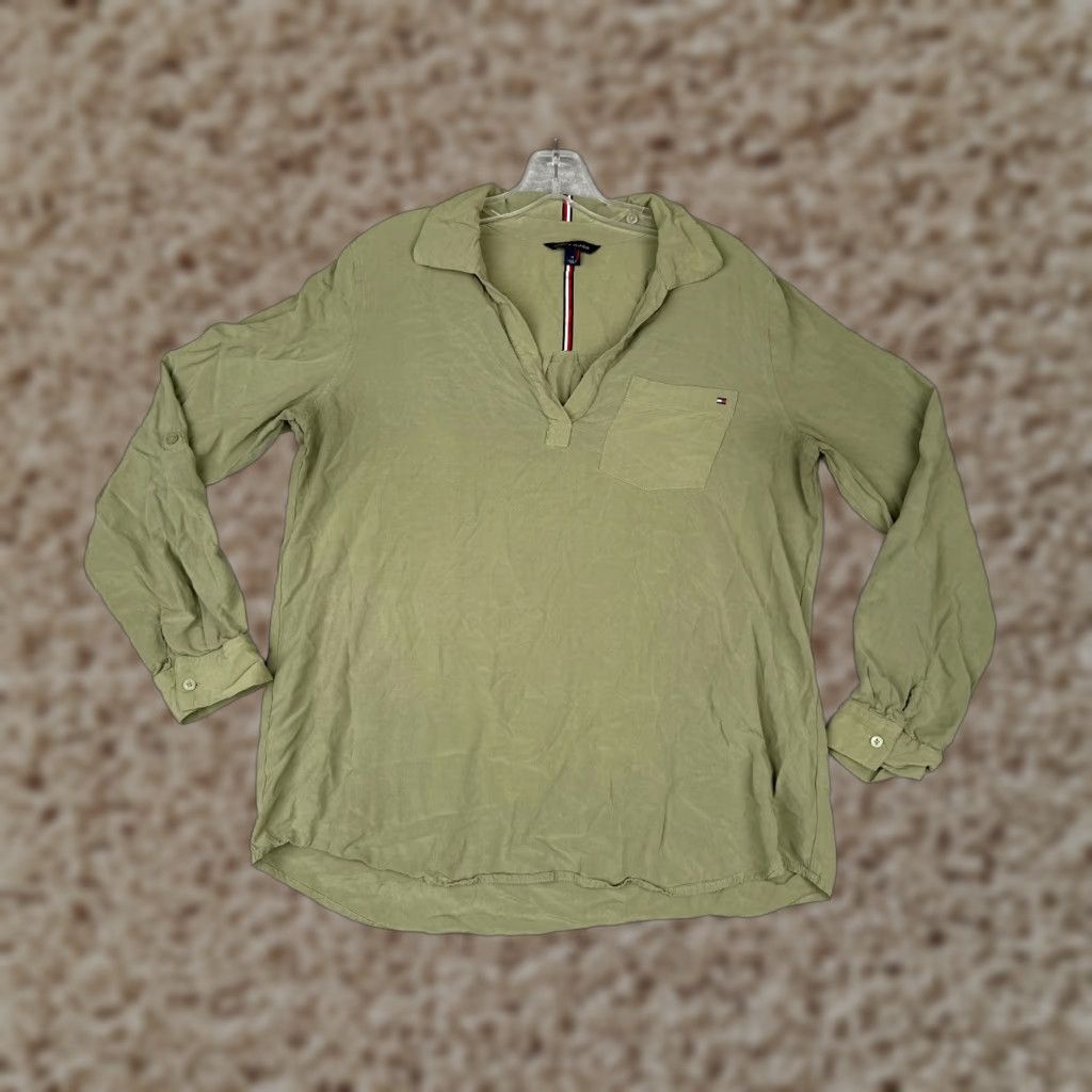 Tommy Hilfiger Tommy Hilfiger Shirt Women M Green Long Sleeve V-Neck 100% Viscose Pocket Collared Button-Up Slim Pattern Solid All Seasons Easy Care Size M / US 6-8 / IT 42-44 - 1 Thumbnail