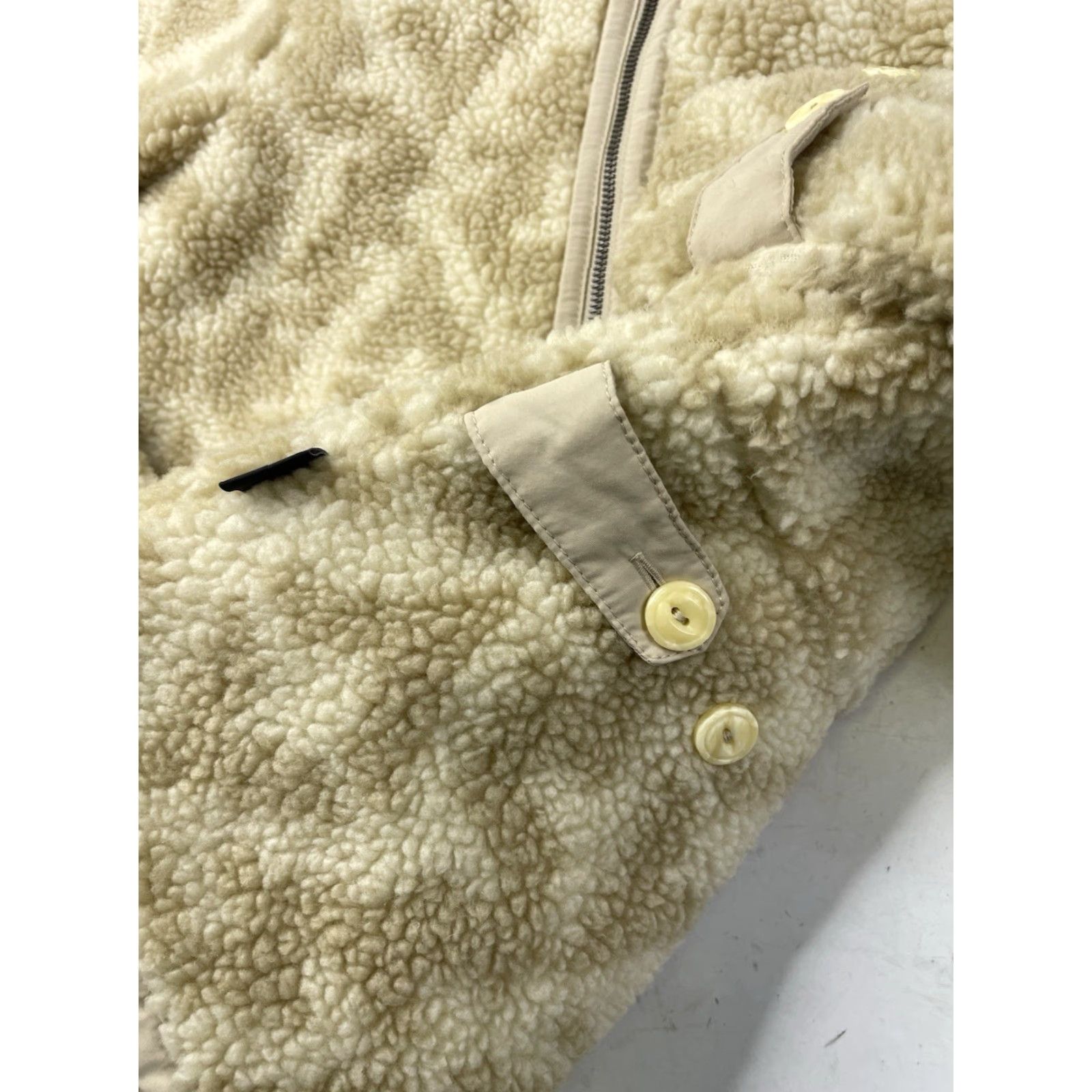 Patagonia Patagonia Jacket Womens Small Divided Sky Full Zip Fleece Sherpa Teddy Beige Moderate Weather Outdoor Style Womens, Regular, Zip, 25930 Size S / US 4 / IT 40 - 4 Thumbnail
