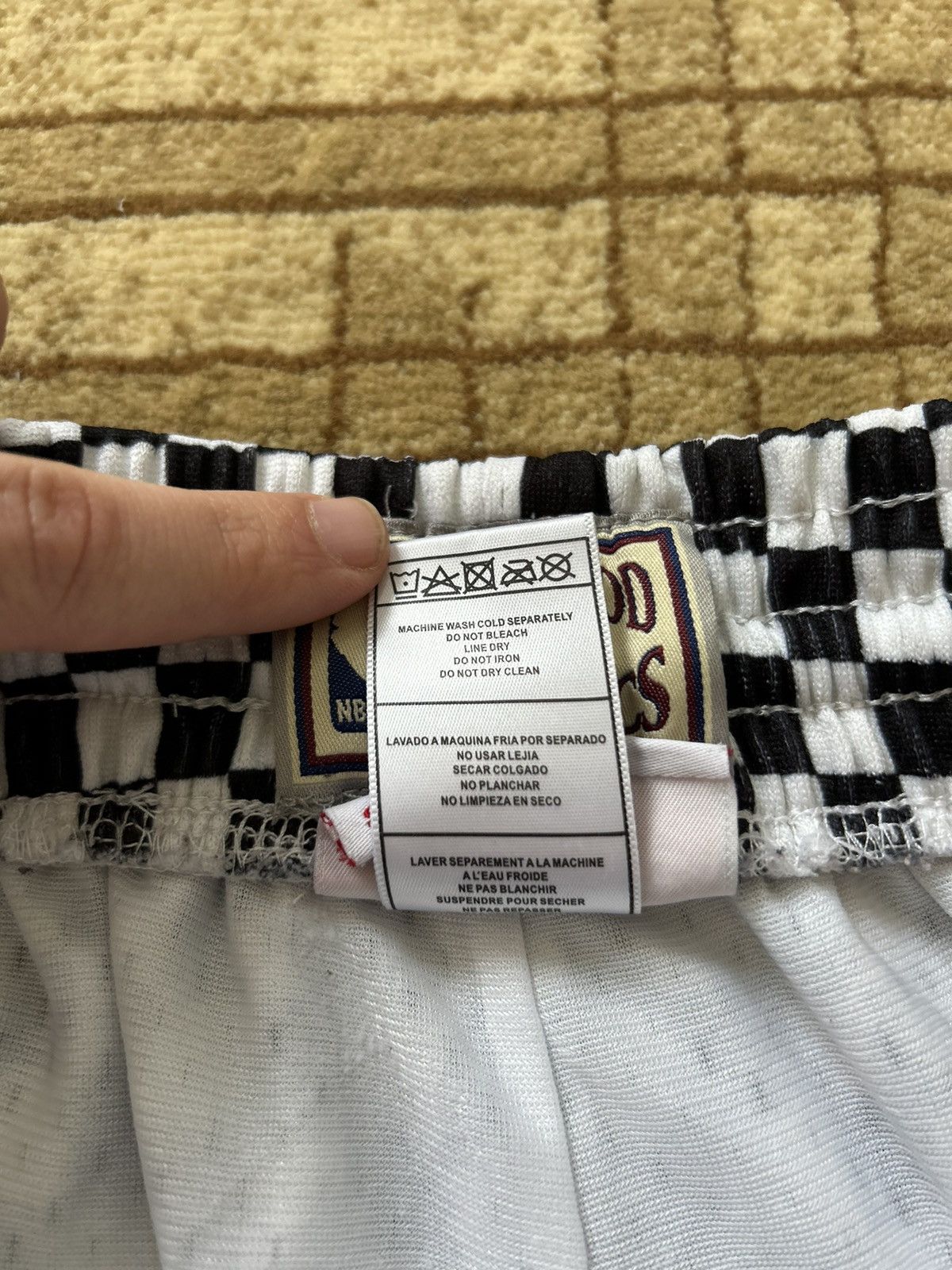 Mitchell & Ness Mitchell & Ness Hardwood Classics LA Lakers NBA Shorts Size US 34 / EU 50 - 10 Thumbnail