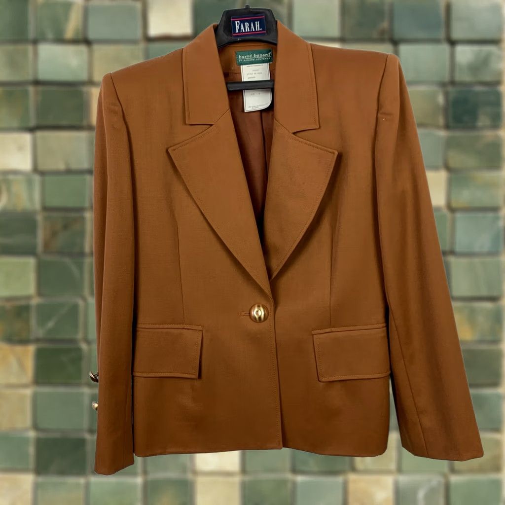 Vintage Harve Benard Vintage Blazer Skirt Suit Brown Wool 2 Piece Women's 6 Regular XS? (Correction: keep original) Size 28" / US 6 / IT 42 - 1 Thumbnail