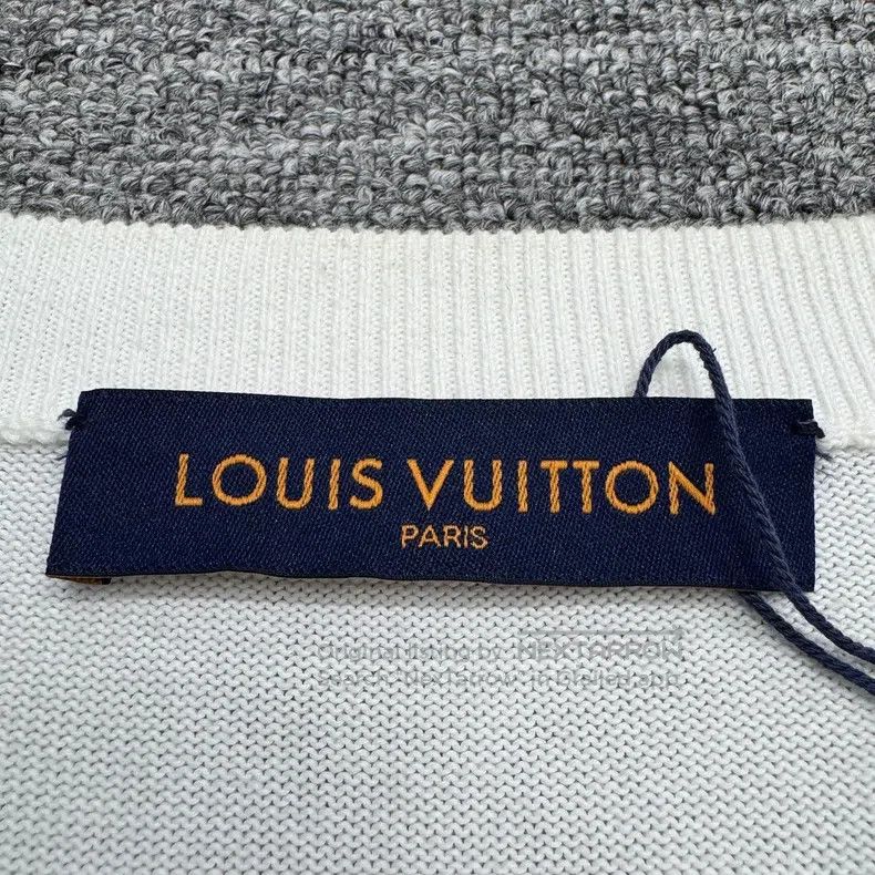 Louis Vuitton Louis Vuitton size 4l Rap Bear Short Sleeve Size US M / EU 48-50 / 2 - 2 Thumbnail