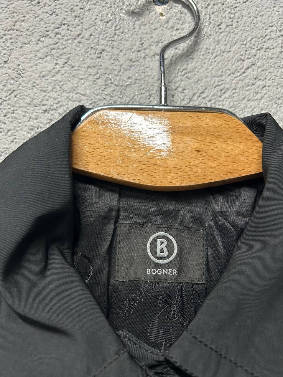 Bogner Bogner womens jacket size 40 / US 10 / M Size M / US 6-8 / IT 42-44 - 2 Thumbnail