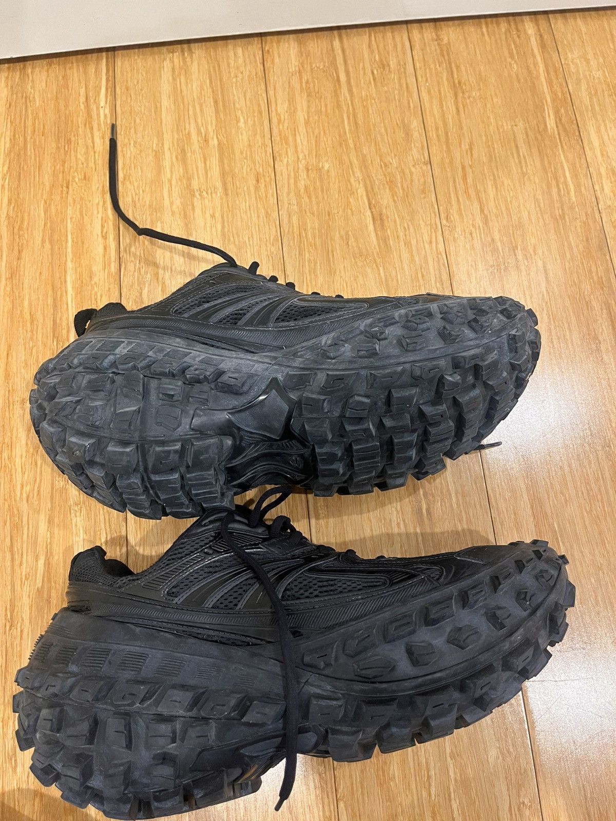 Balenciaga Bouncer sneaker Size US 12 / EU 45 - 10 Thumbnail