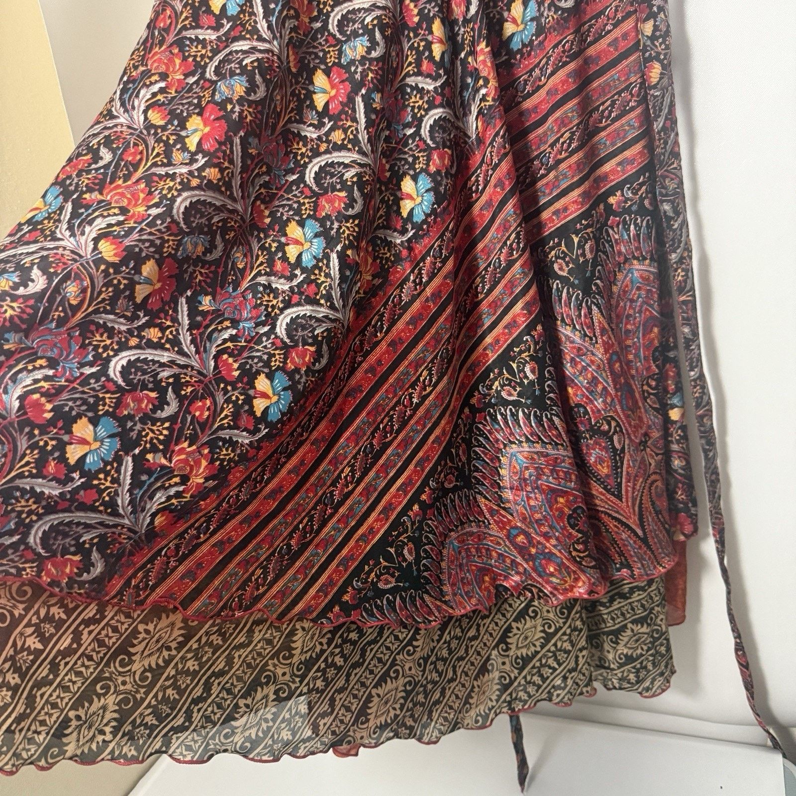 Other Wevez Wrap India Silk Blend Paisley Floral Boho Skirt Size 36" / US 14 / IT 50 - 3 Thumbnail