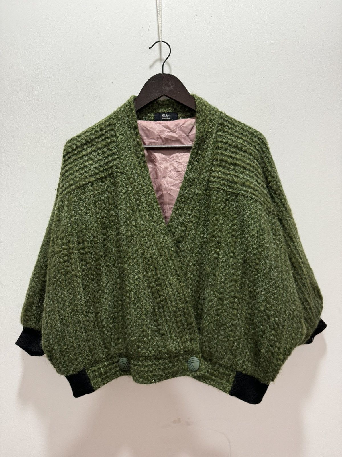 Japanese Brand JAPANESE DESIGN CASHMERE WING STYLE CARDIGAN Size M / US 6-8 / IT 42-44 - 7 Thumbnail