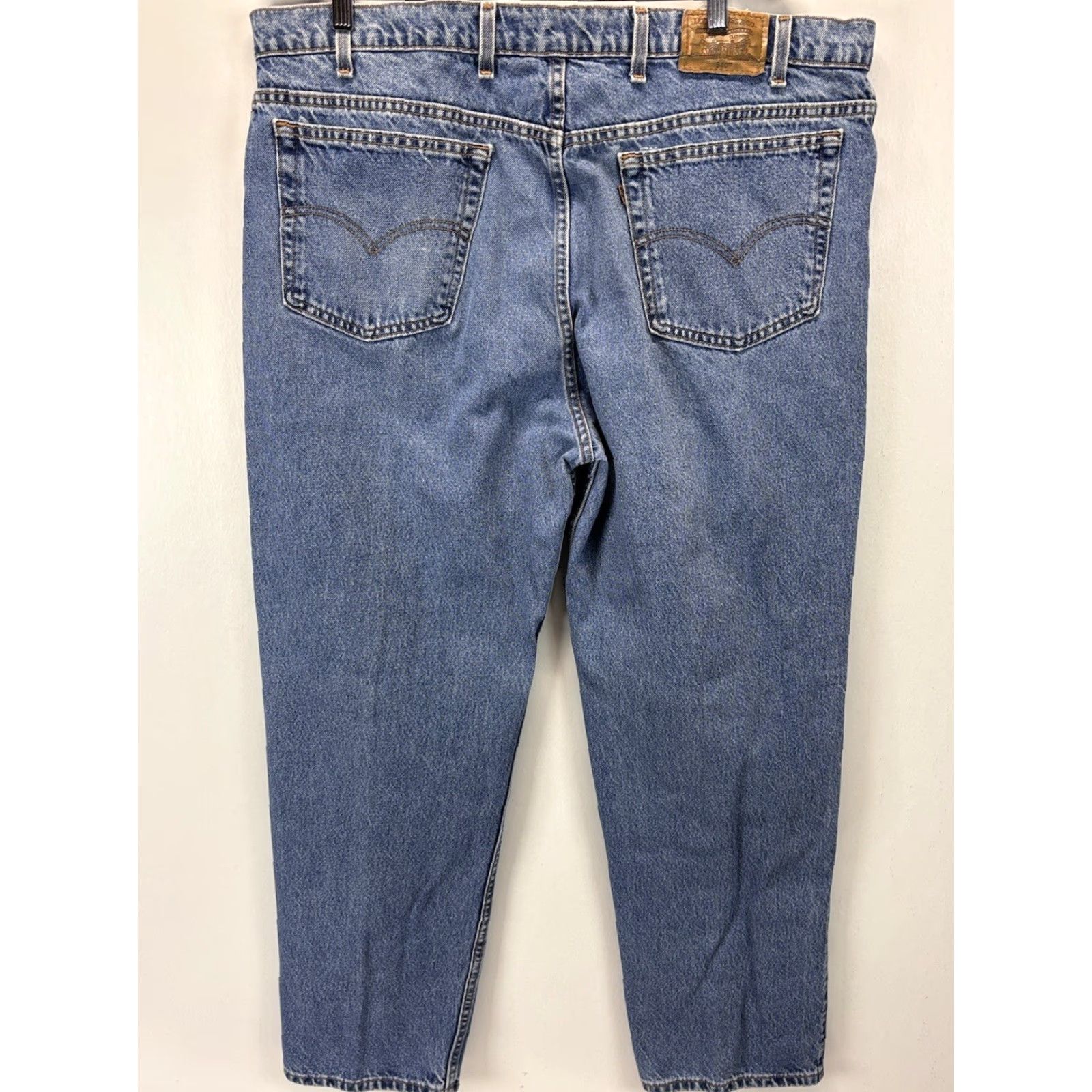 Levi's VINTAGE Levi's 540 Jeans Men 44x32 Regular Denim 90s Straight Relaxed Fit 1997 Size US 44 / EU 60 - 3 Thumbnail