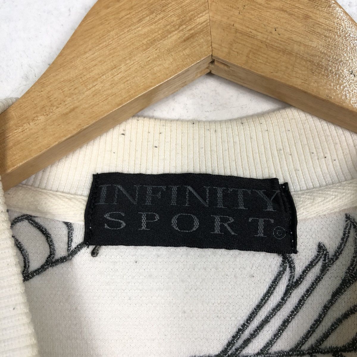 Japanese Brand Infinity Sport Vintage Sweatshirt Jumper Big Logo Rare Size US S / EU 44-46 / 1 - 11 Thumbnail