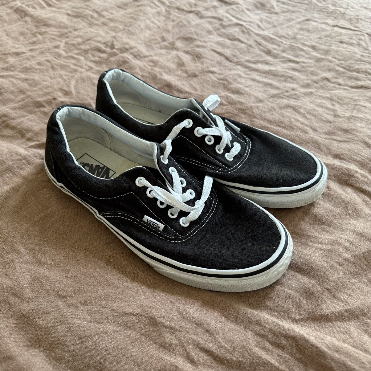 Van Vans California Era Size US 10 / EU 43 - 1 Thumbnail