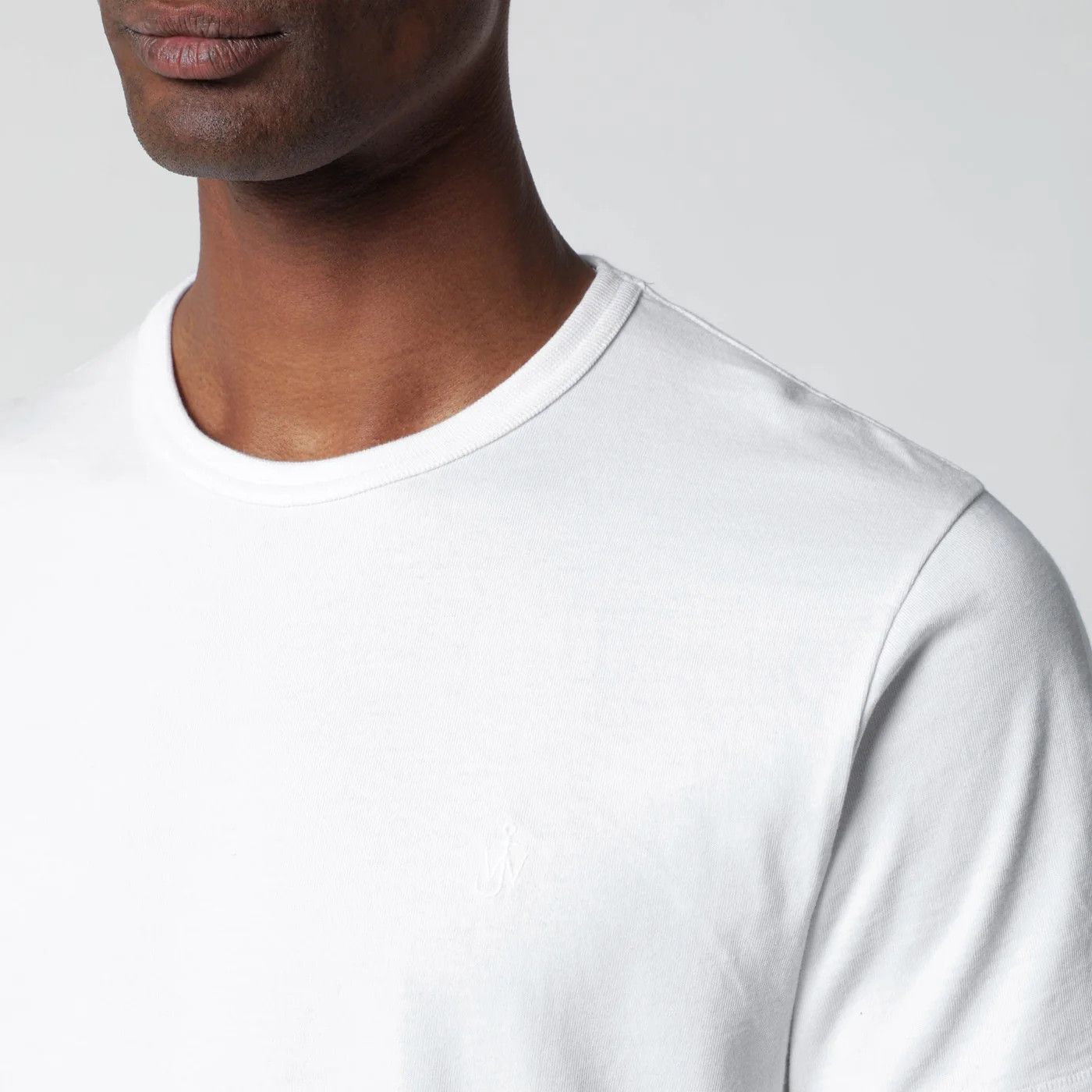 JW Anderson o1d2blof0526 Short Sleeve Cotton T-Shirt in White Size US M / EU 48-50 / 2 - 4 Thumbnail