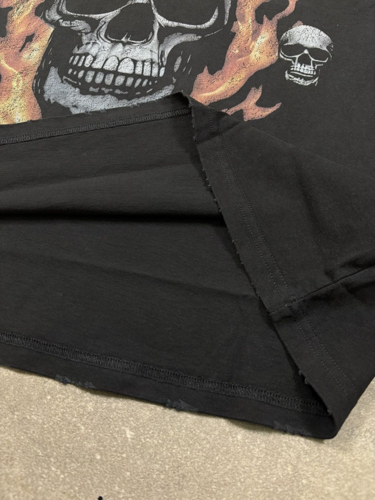 Vintage Warman Fire Circle Skulls Graphic T-Shirt, Washed Black Size US XL / EU 56 / 4 - 5 Thumbnail