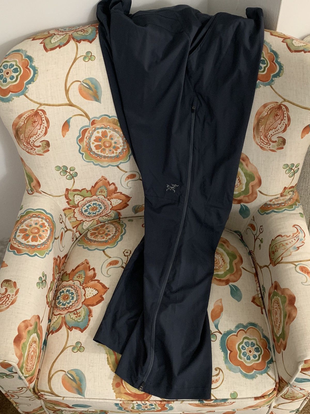 Image of Arcteryx Pants in Blue, Men's (Size 34)